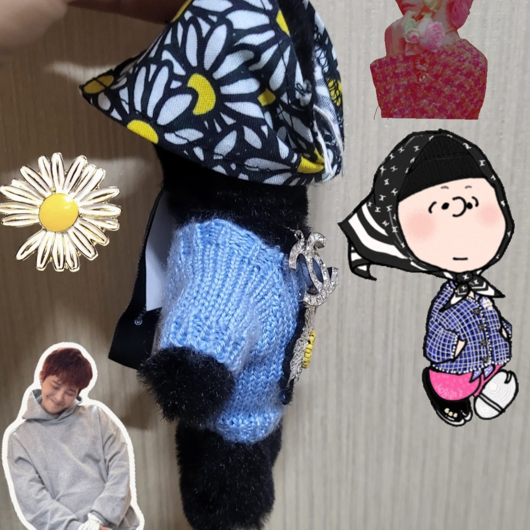 Monamhee x Peaceminusone Daihee Plush Keyring 착용 스타일 - 2