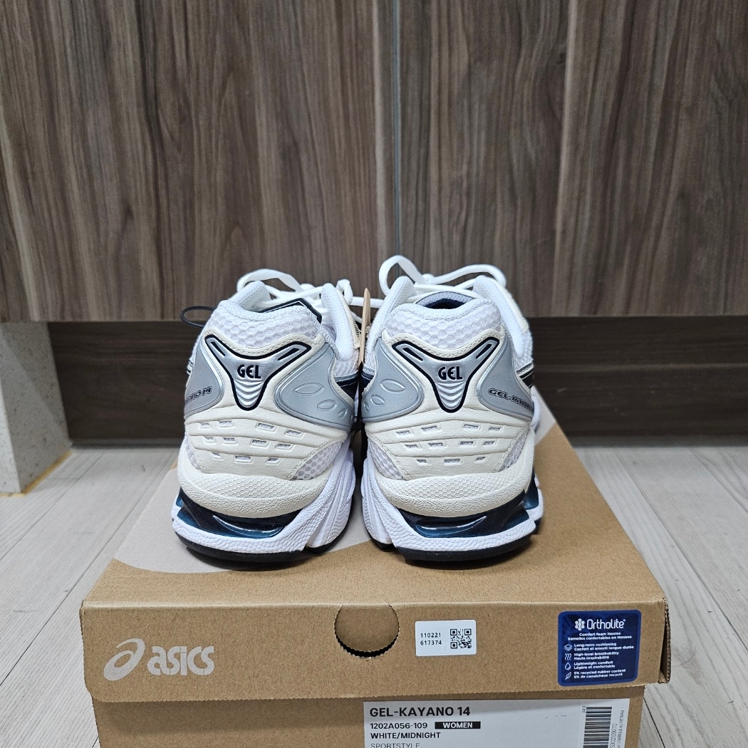 (W) Asics Gel-Kayano 14 White Midnight 착용 스타일 - 3