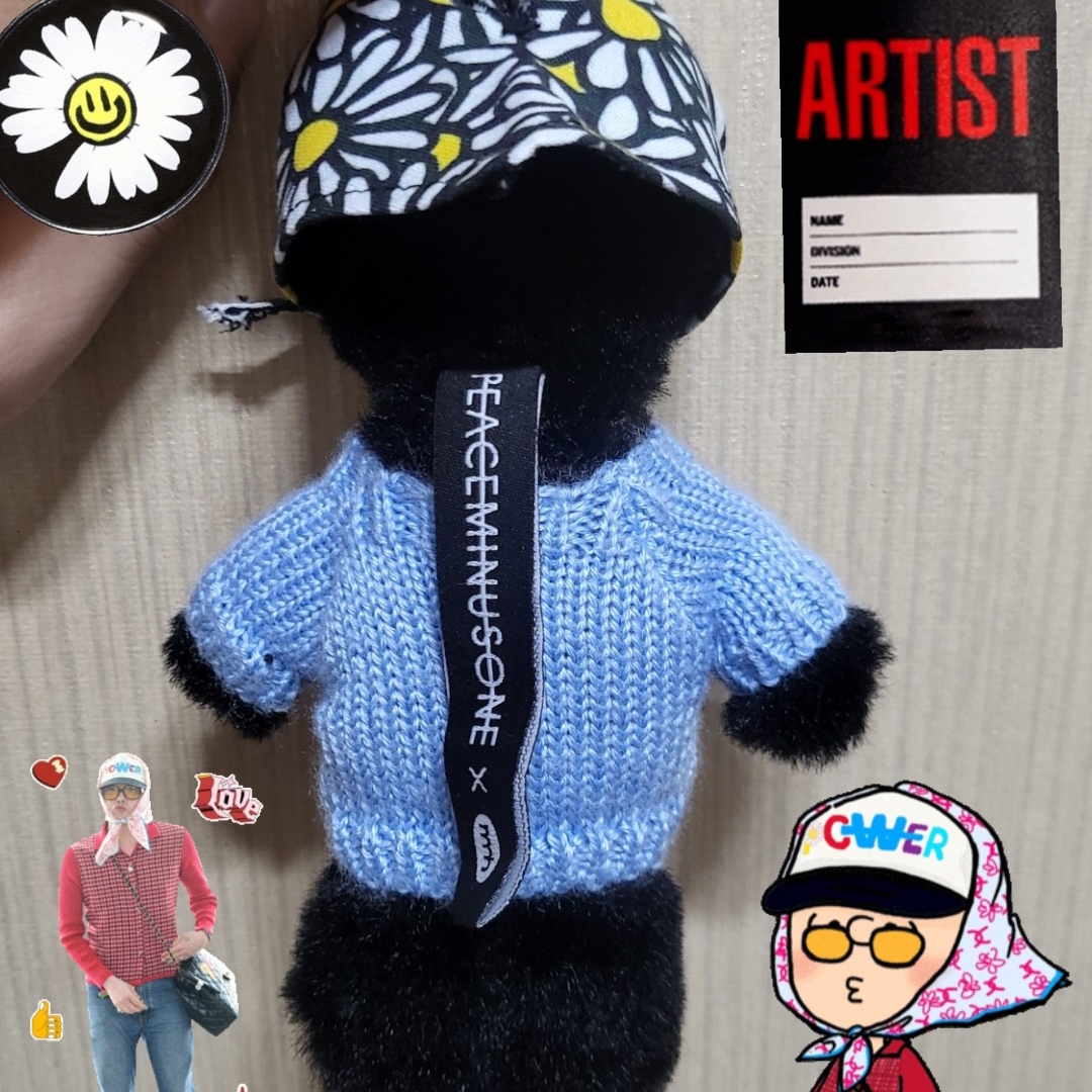 Monamhee x Peaceminusone Daihee Plush Keyring 착용 스타일 - 3