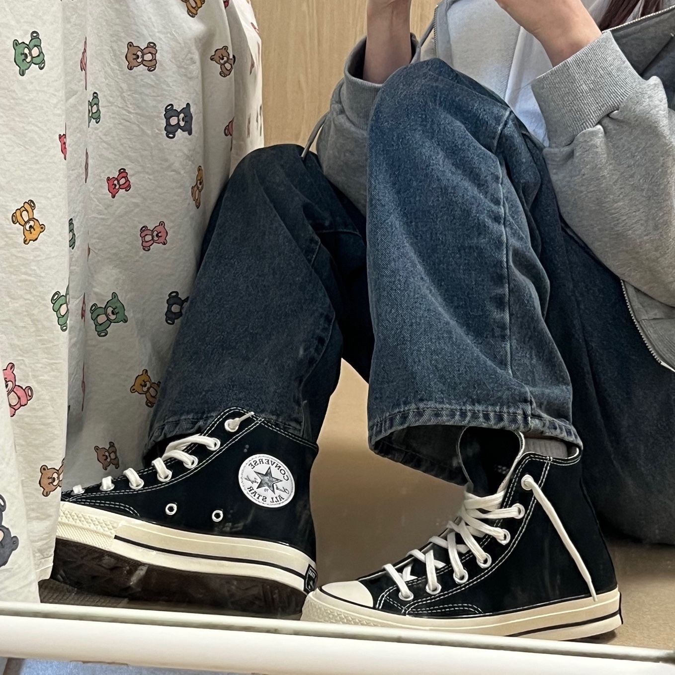 Converse Chuck 70 Hi Black 착용 스타일 - 2