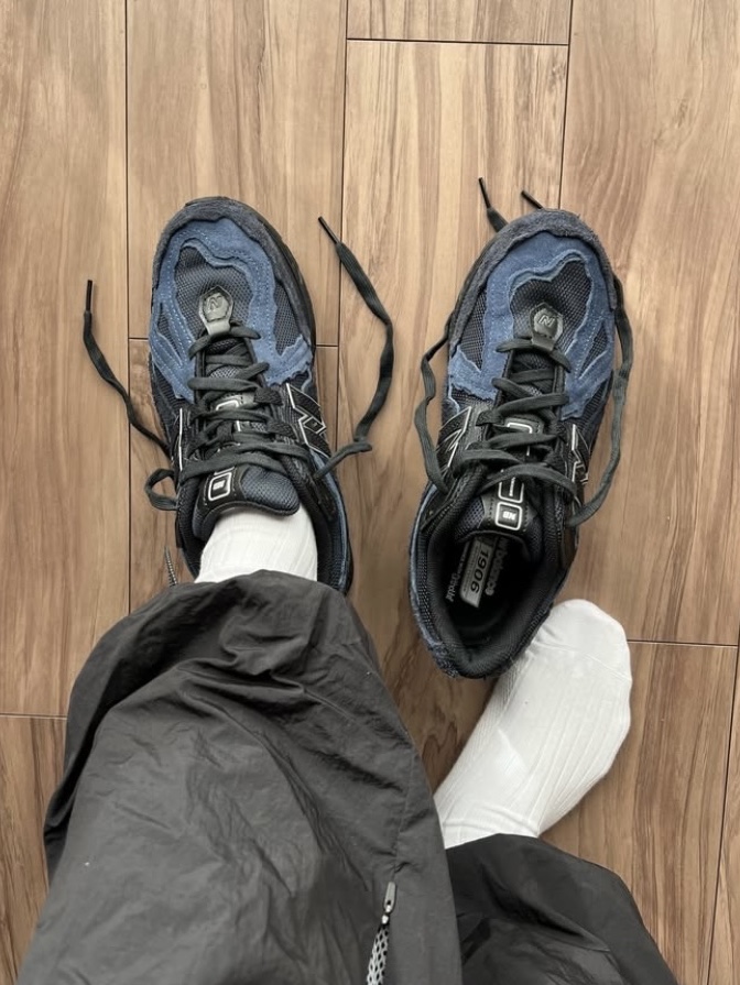 New Balance x Atmos 1906D Deep Sea Navy 착용 스타일 - 2