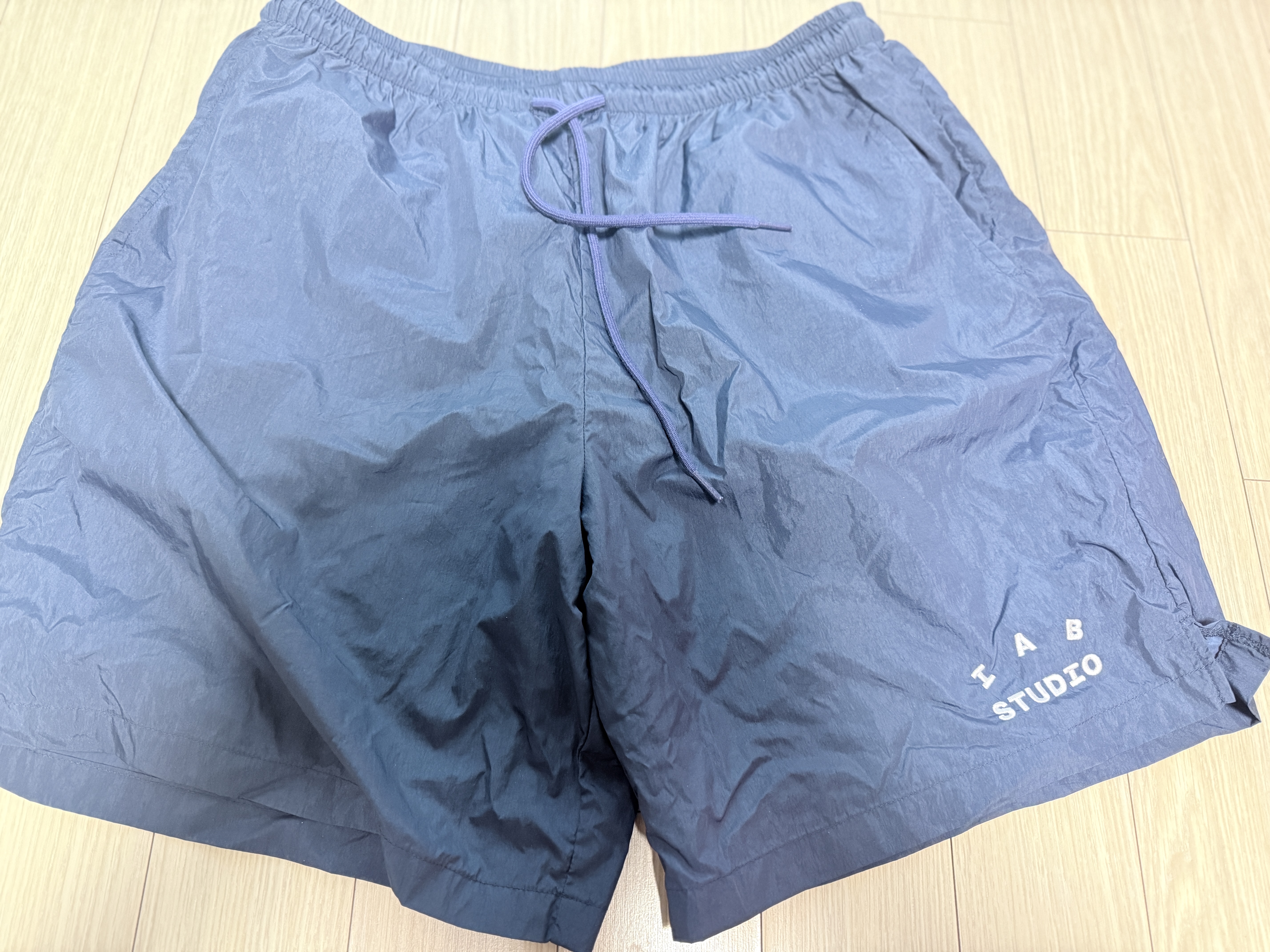 IAB Studio Woven Shorts Navy - The Hyundai Seoul Exclusive 착용 스타일