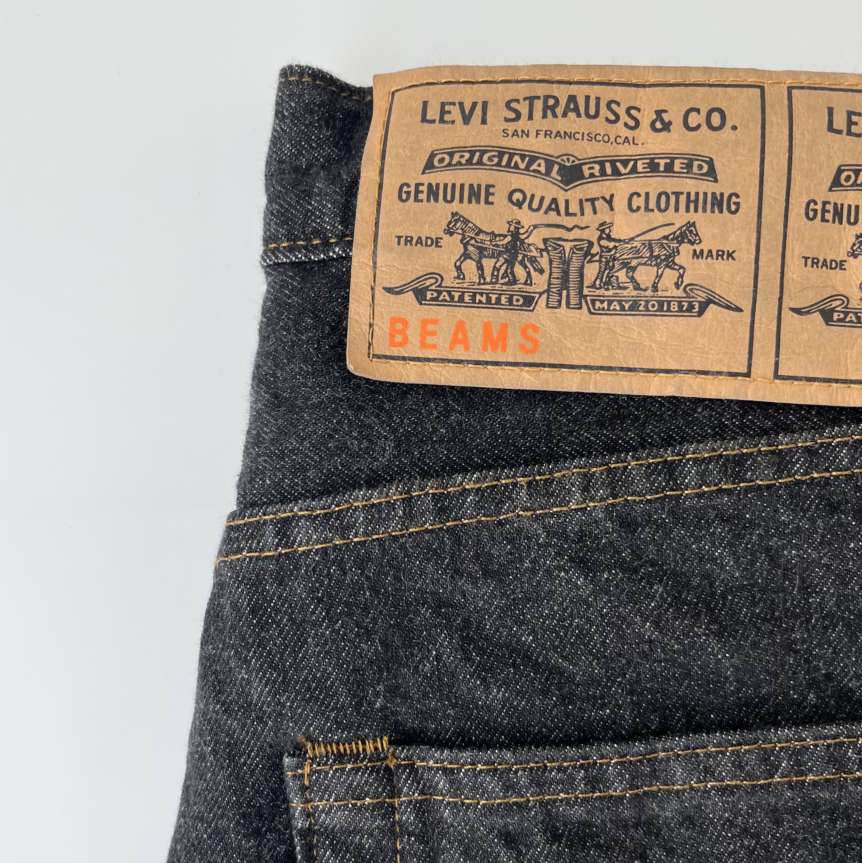 Levi's x Beams Denim Pants Black Rinse 착용 스타일 - 5