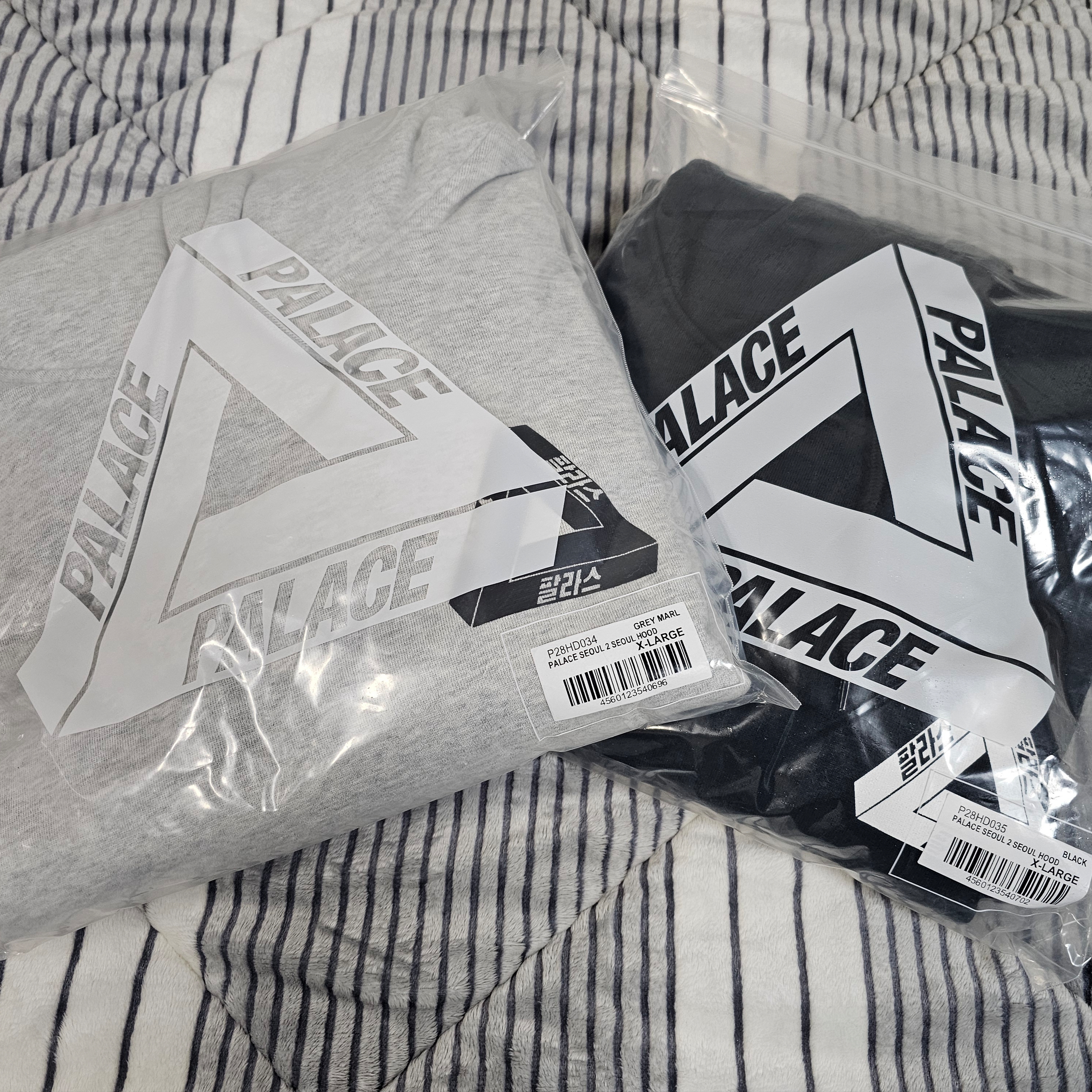 Palace Seoul 2 Seoul 6-Panel Cap Black - 25SS, Palace Seoul 2 Seoul Tri-Ferg T-Shirt Black - 25SS 착용 스타일 - 3