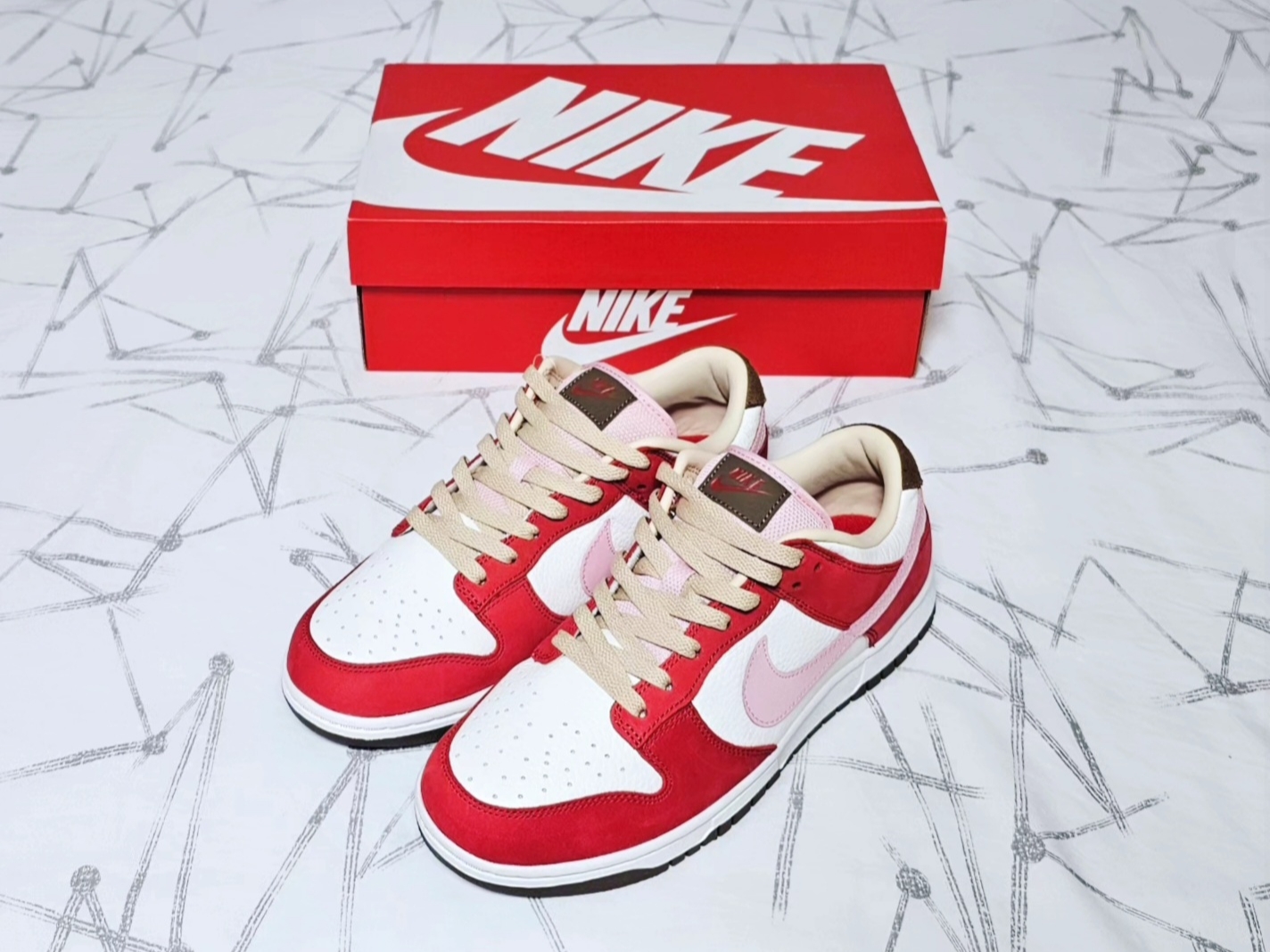 (W) Nike Dunk Low PRM Sail and Sport Red 착용 스타일 - 1