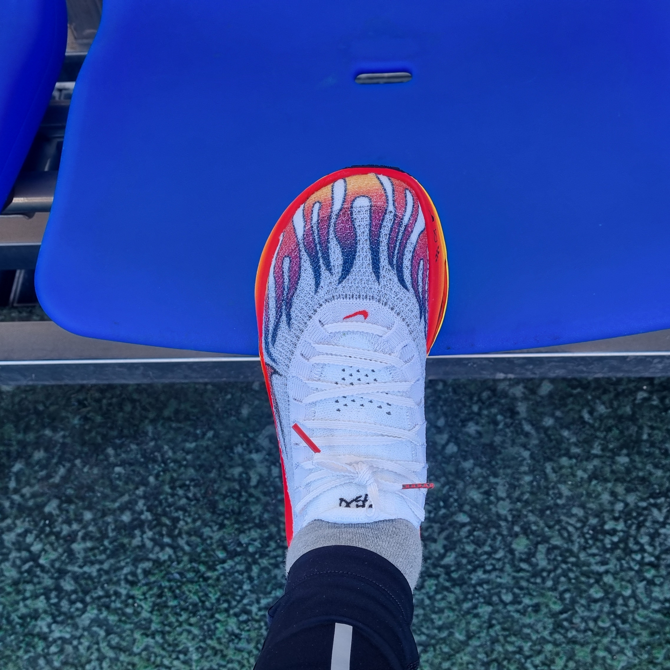 Nike Air Zoom Alphafly Next% 3 PRM White Habanero Red 착용 스타일 - 6
