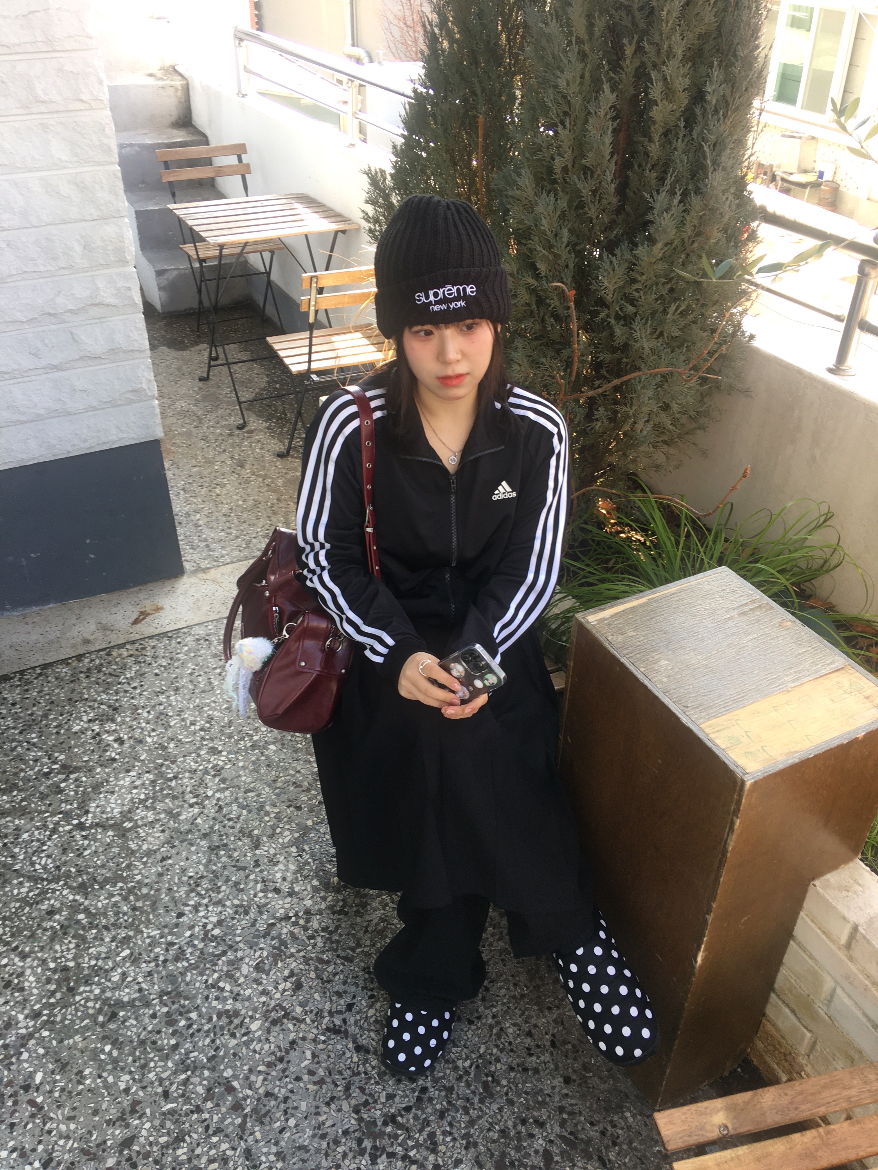 Adidas Adicolor Classic Beckenbauer Track Top Black - KR Sizing, Supreme Classic Logo Chunky Ribbed Beanie Black - 24FW 착용 스타일 - 1