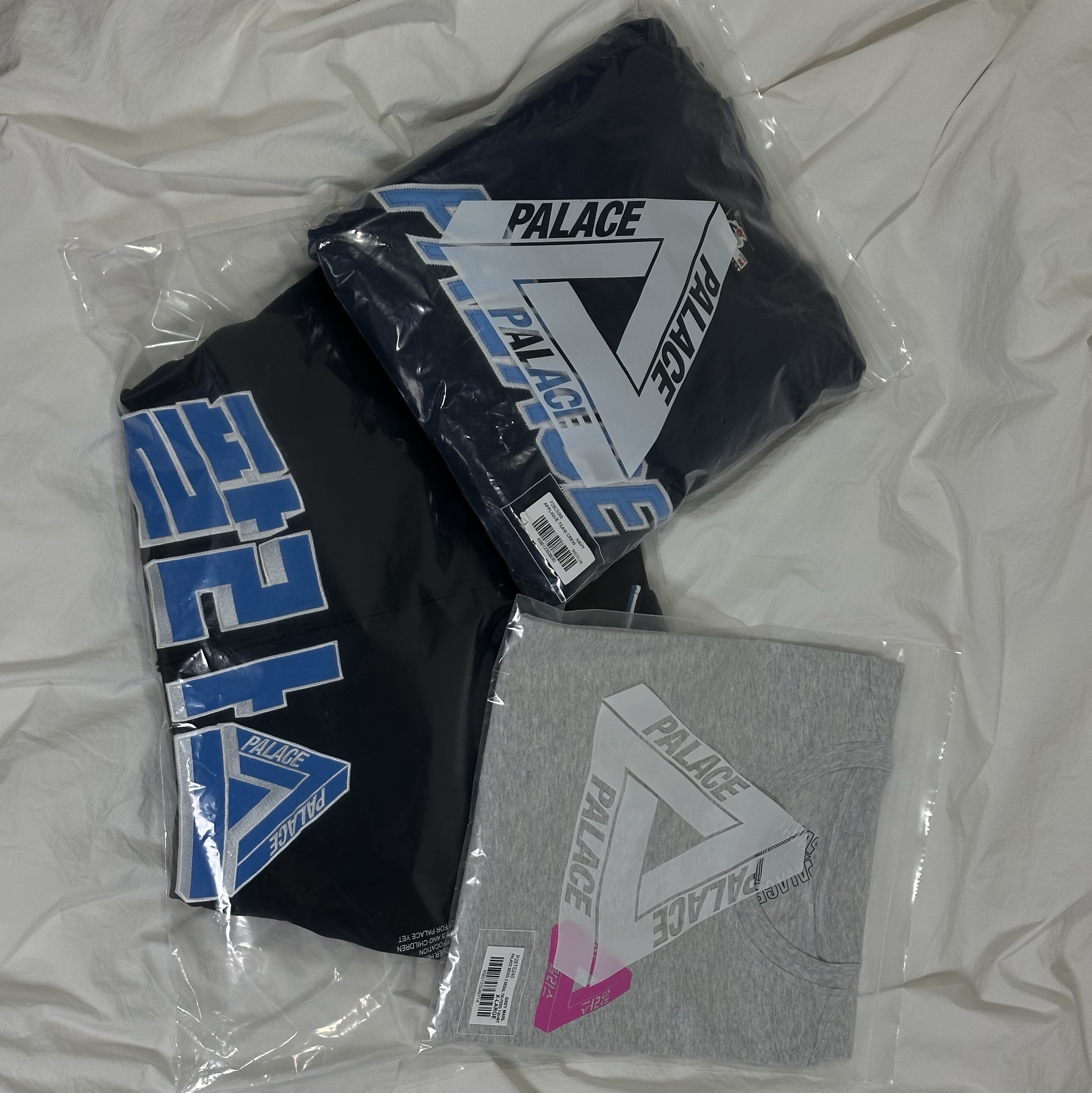 Palace Seoul 2 Seoul Track Jacket Black Blue - 25SS, Palace Seoul 2 Seoul Tri-Ferg T-Shirt Grey Marl - 25SS 착용 스타일