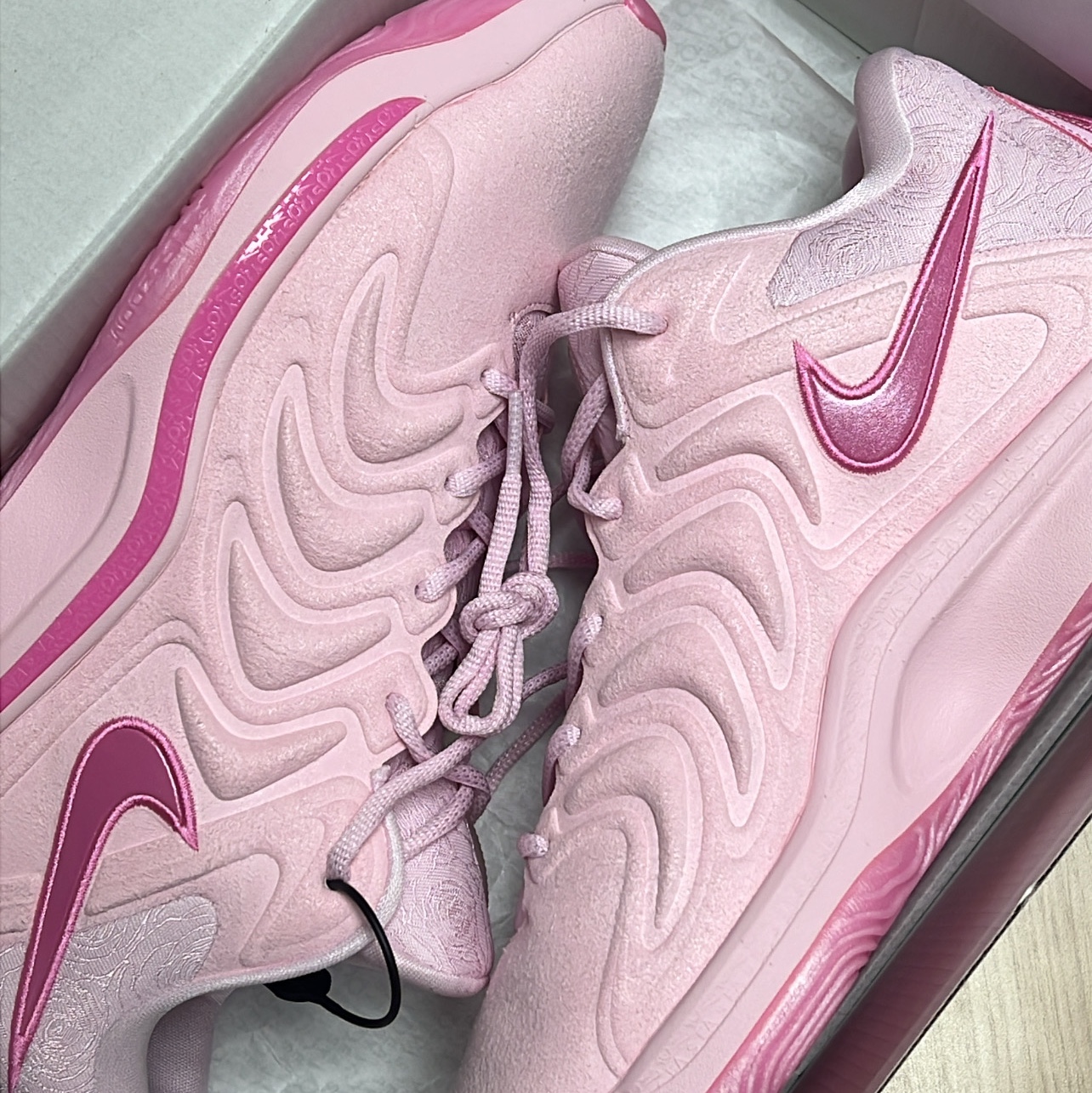 Nike KD 17 EP Aunt Pearl Pink Foam 착용 스타일