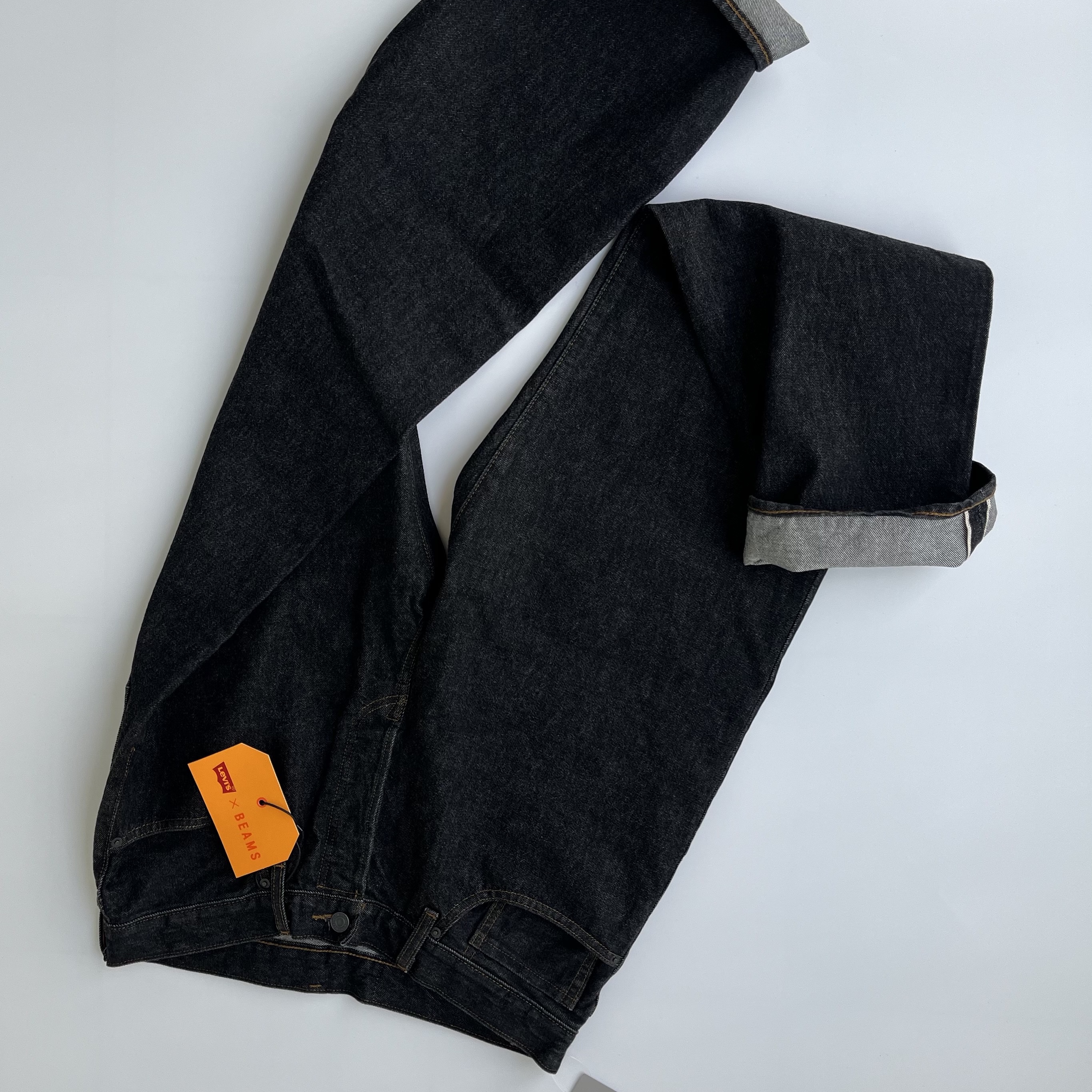 Levi's x Beams Denim Pants Black Rinse 착용 스타일 - 2