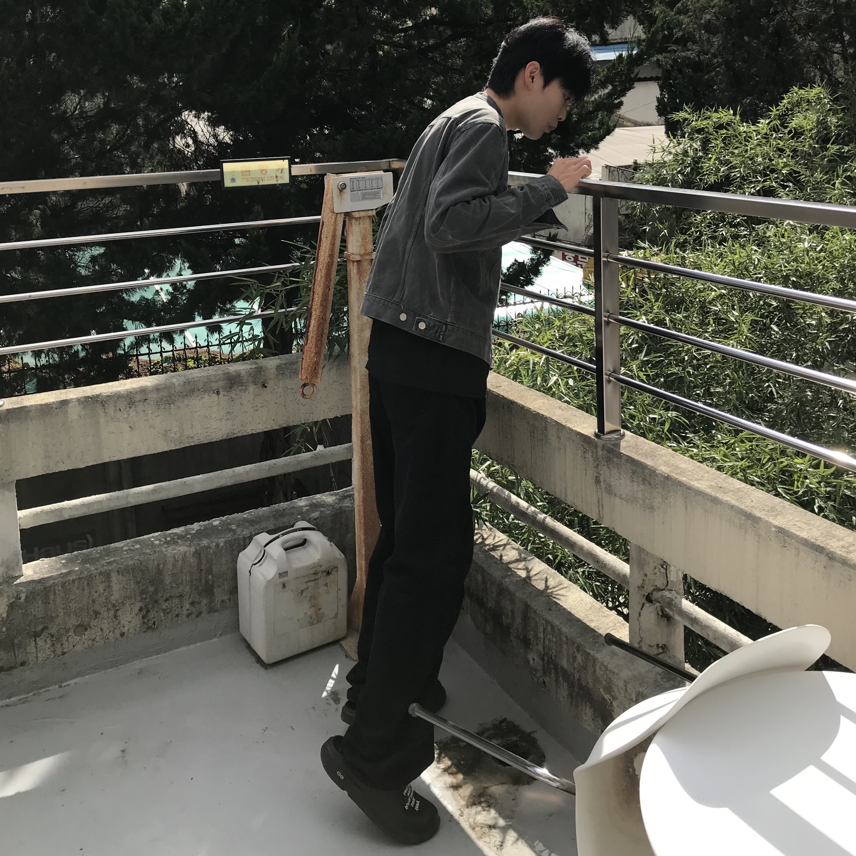Oofos x Takahiromiyashita The Soloist The Day The Whole World Went Away Clog Black, Y/Project Classic Wire Jeans Black - 22FW 착용 스타일 - 2