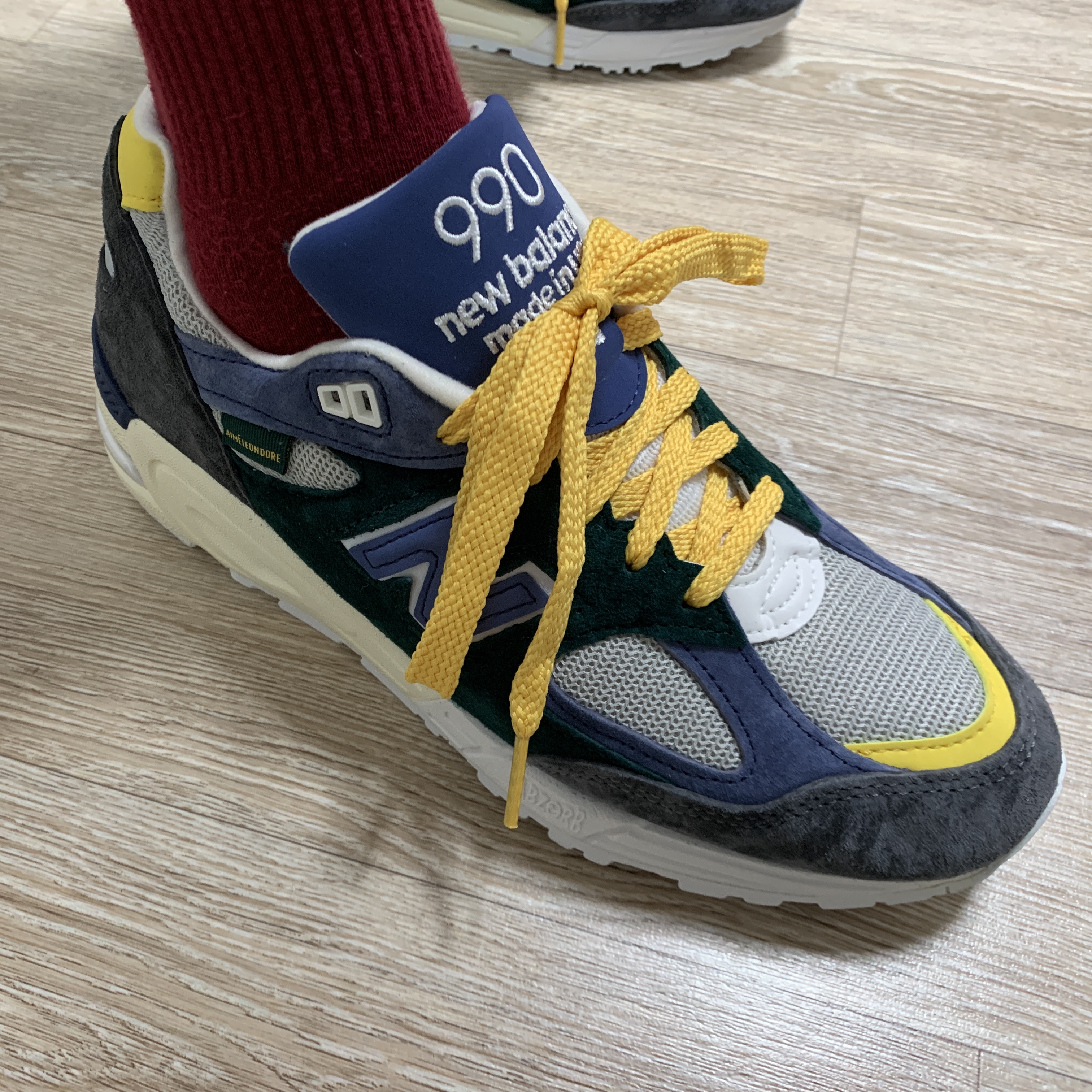 New Balance x Aime Leon Dore 990v2 Made in USA 착용 스타일 - 2