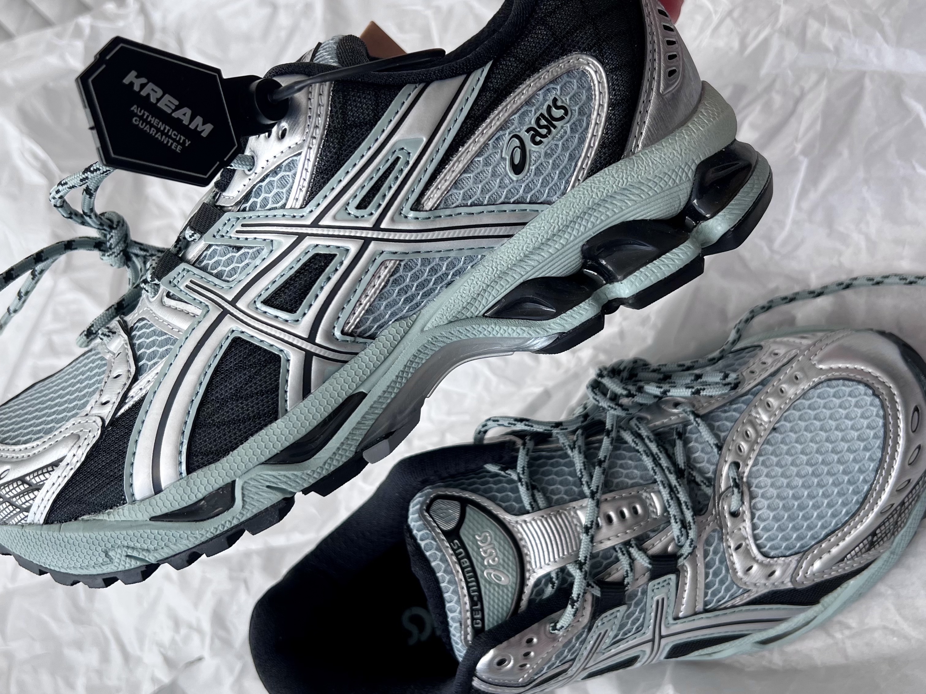 Asics Gel-Nimbus 10.1 Ocean Haze Pure Silver 착용 스타일