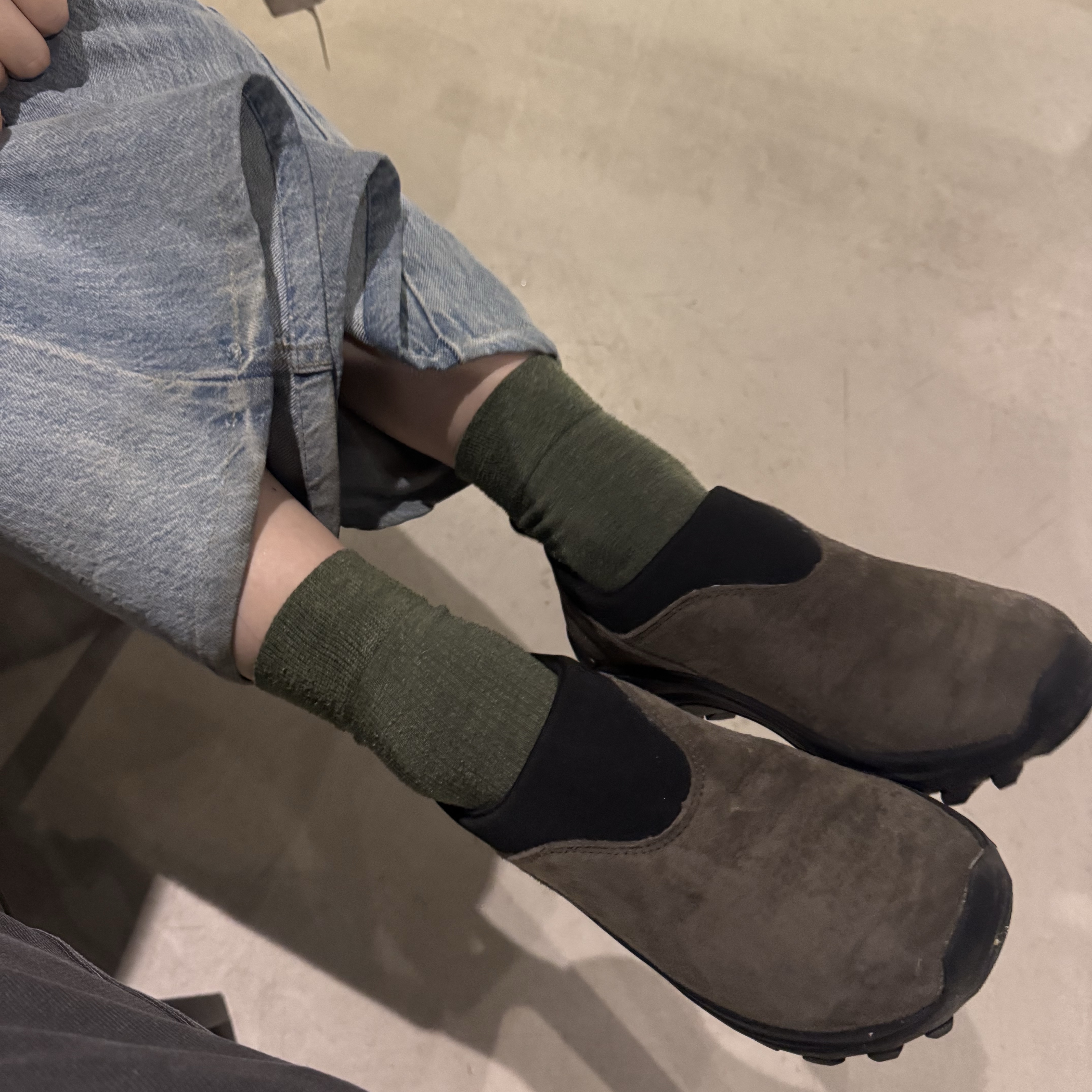 Merrell Winter Moc 3 Gunsmoke 착용 스타일