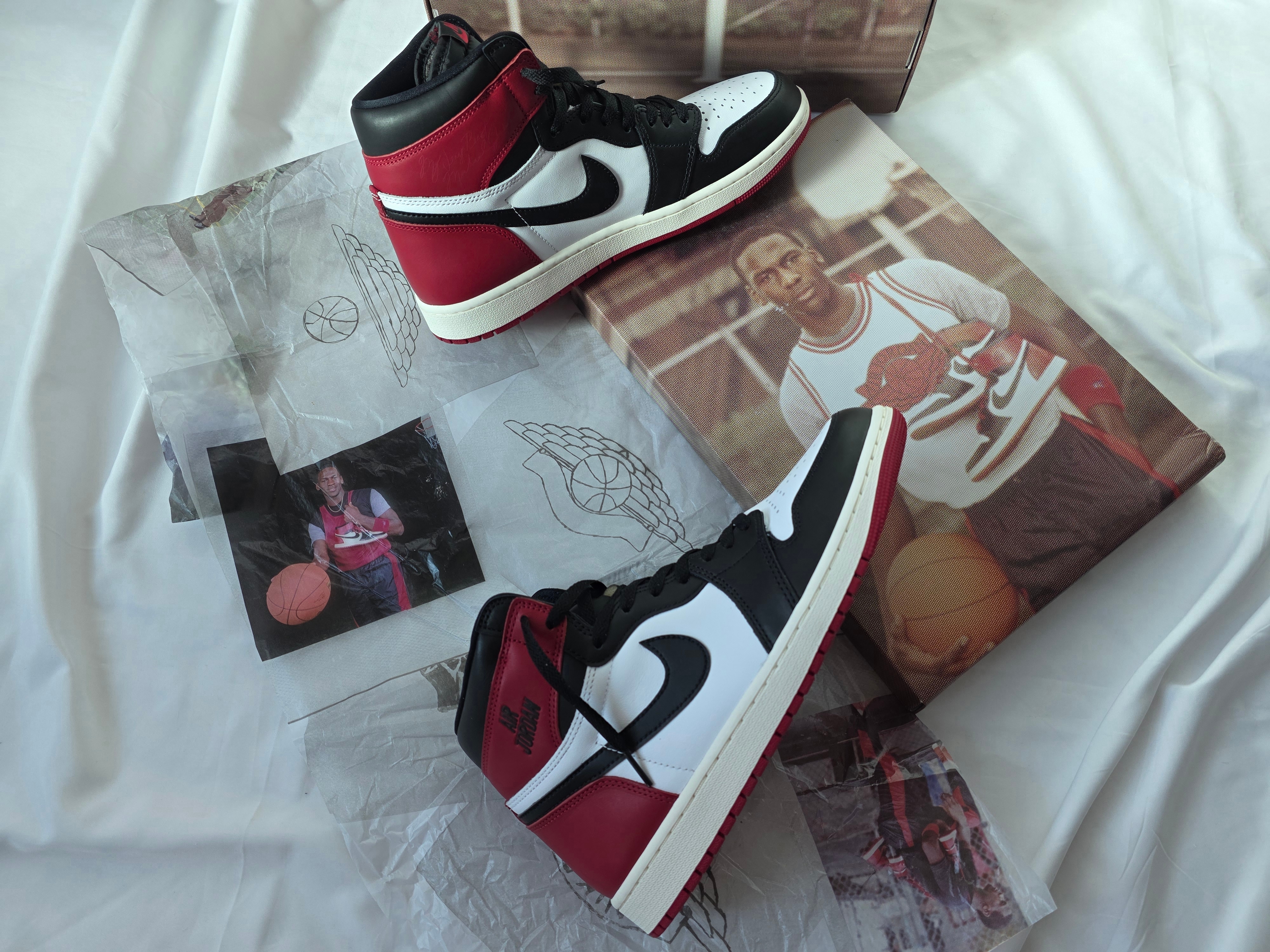 Jordan 1 Retro High OG Black Toe 착용 스타일 - 4