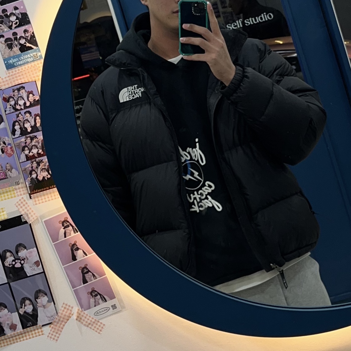 Jordan x Travis Scott x Fragment Hoodie Black (DJ0615-010), The North Face 1996 Eco Nuptse Jacket Black 착용 스타일