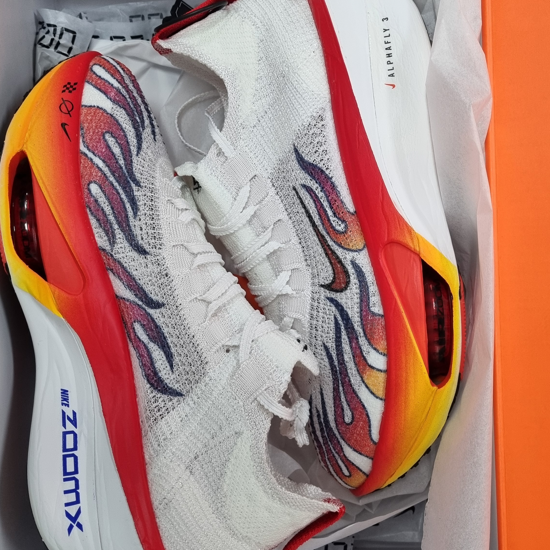 Nike Air Zoom Alphafly Next% 3 PRM White Habanero Red 착용 스타일 - 1