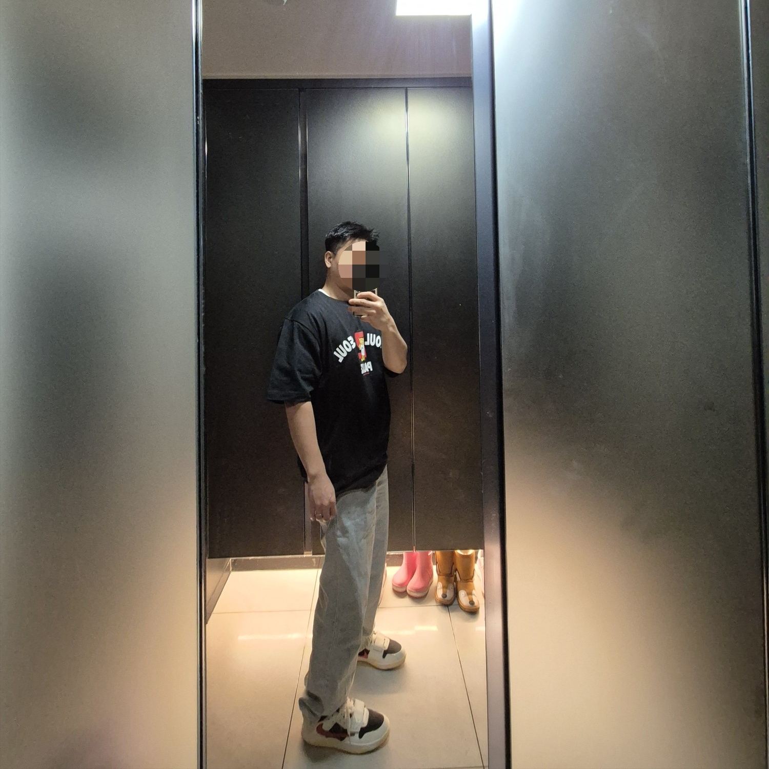 Palace Seoul 2 Seoul Jersey White Pink - 25SS, Palace Seoul 2 Seoul Tri-Ferg T-Shirt Grey Marl - 25SS 착용 스타일 - 6