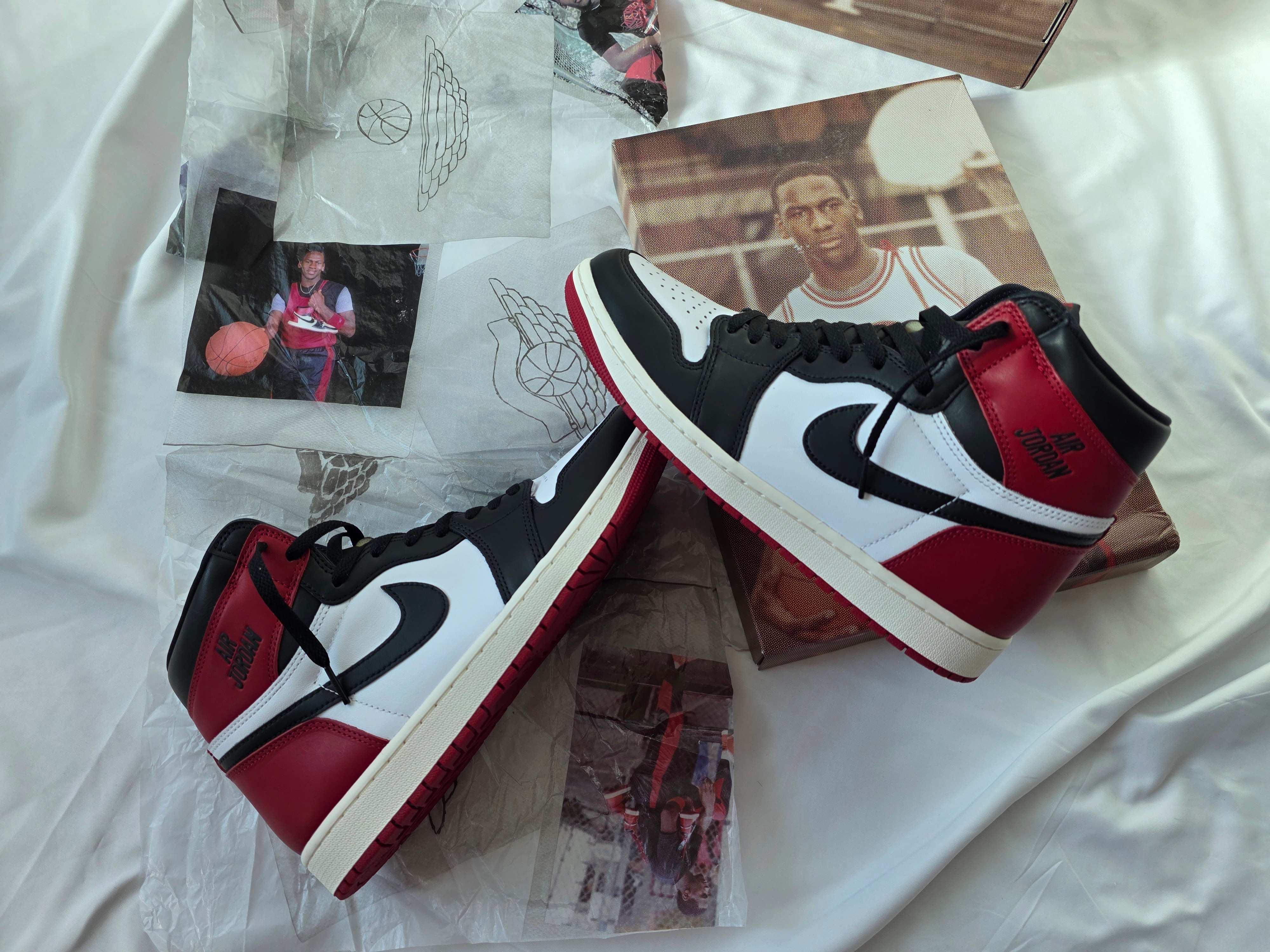 Jordan 1 Retro High OG Black Toe 착용 스타일 - 1