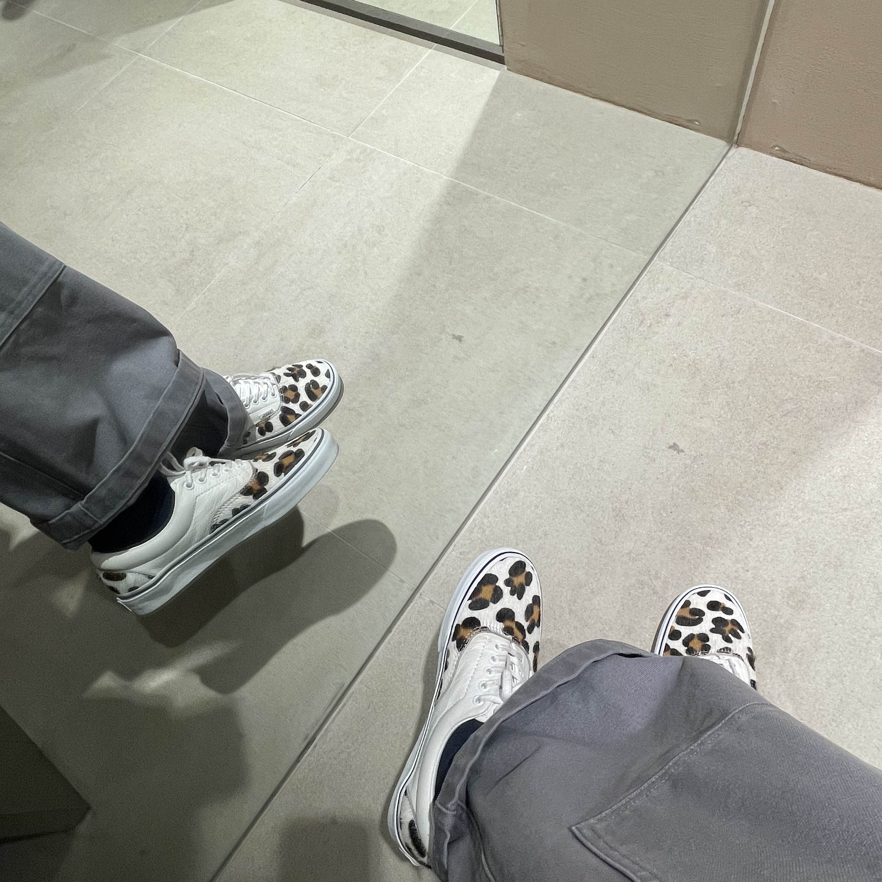 Vans Era Leopard True White 착용 스타일