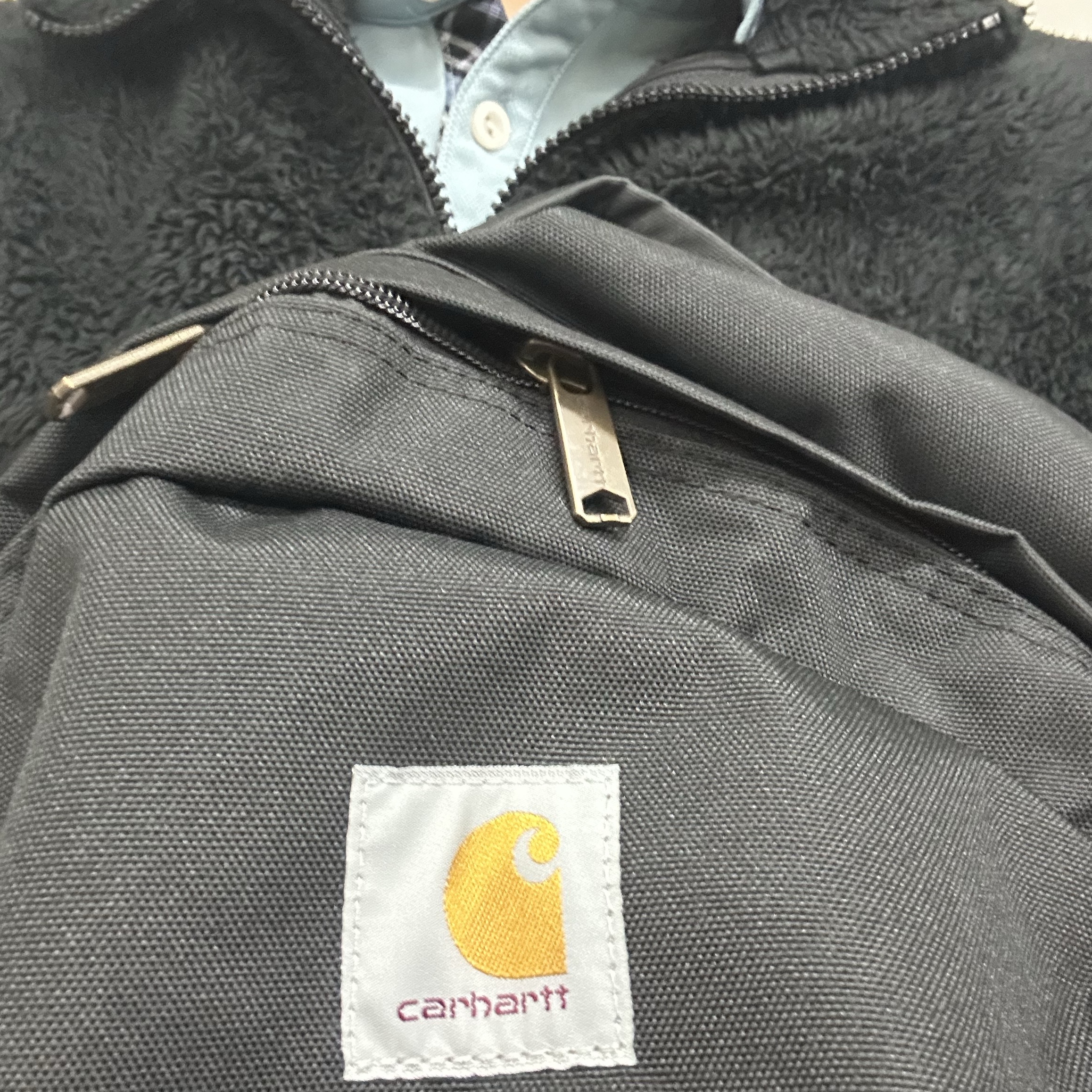 Carhartt Classic Laptop Backpack 21L Black 착용 스타일 - 2