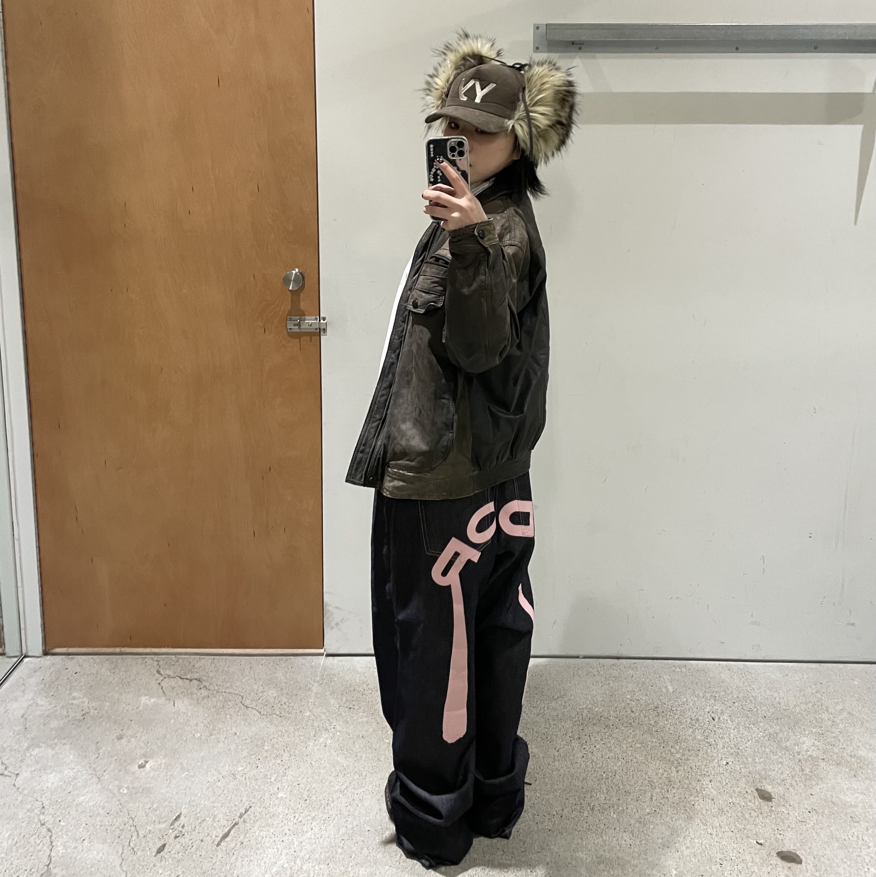 Open Yy Faux Fur Corduroy Earflap Cap Khaki 착용 스타일 - 2
