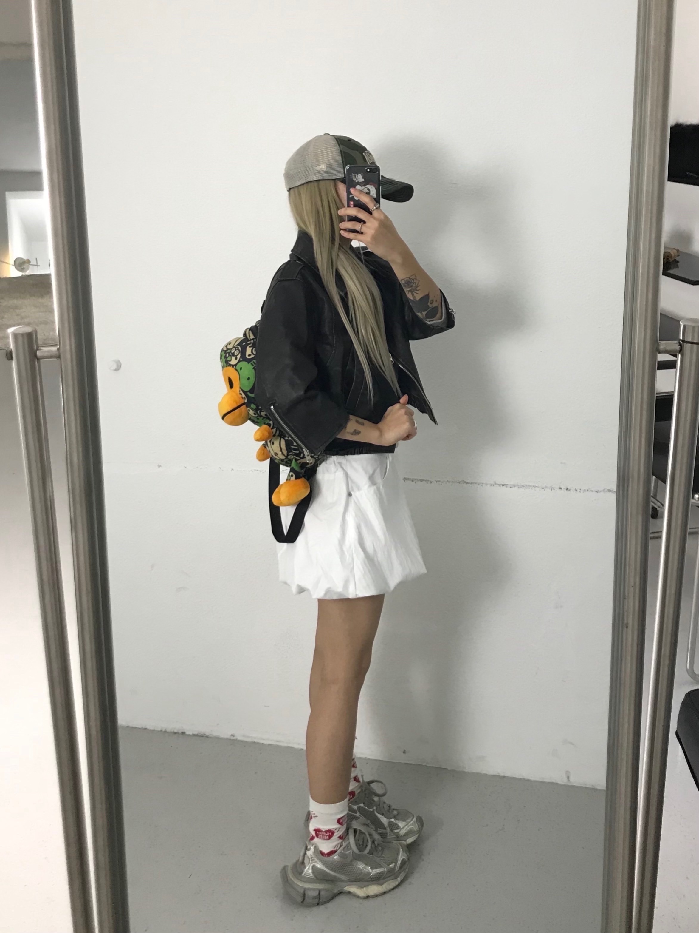 Stussy New Era 9twenty Basic Trucker Woodland Camo, BAPE Baby Milo Plush Backpack Green 착용 스타일