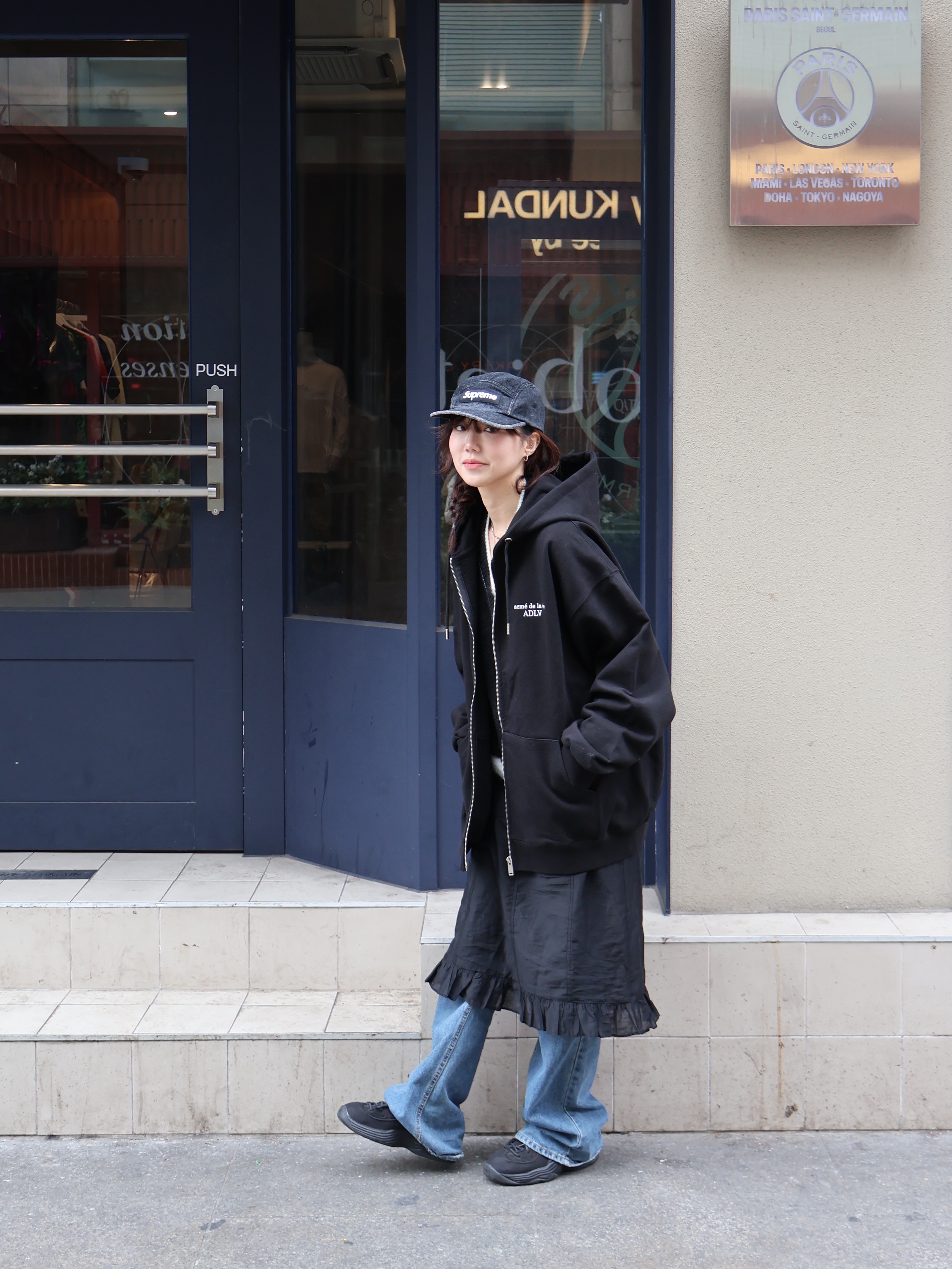Supreme Denim Camp Cap Black - 24SS, Nike x Stussy Air Penny II Black 착용 스타일 - 3