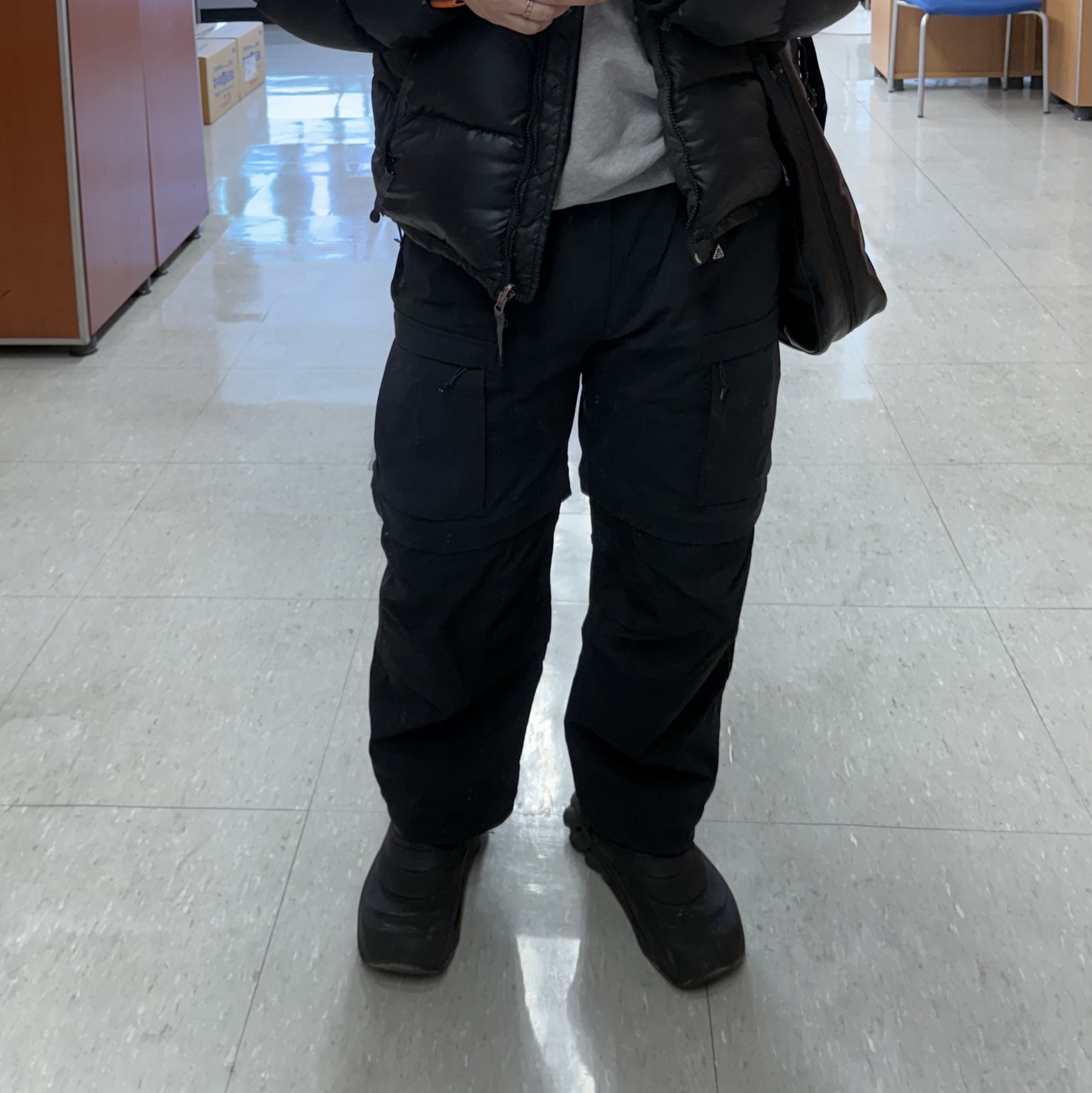 Nike ACG Smith Summit Cargo Pants Black Anthracite - Asia 착용 스타일