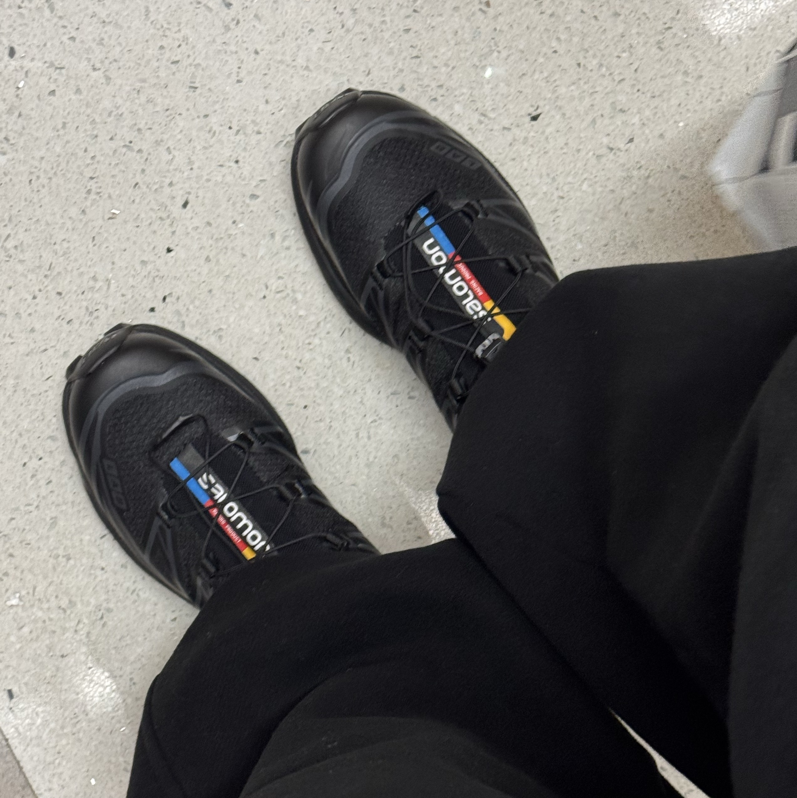 Salomon XT-6 ADV Black 착용 스타일