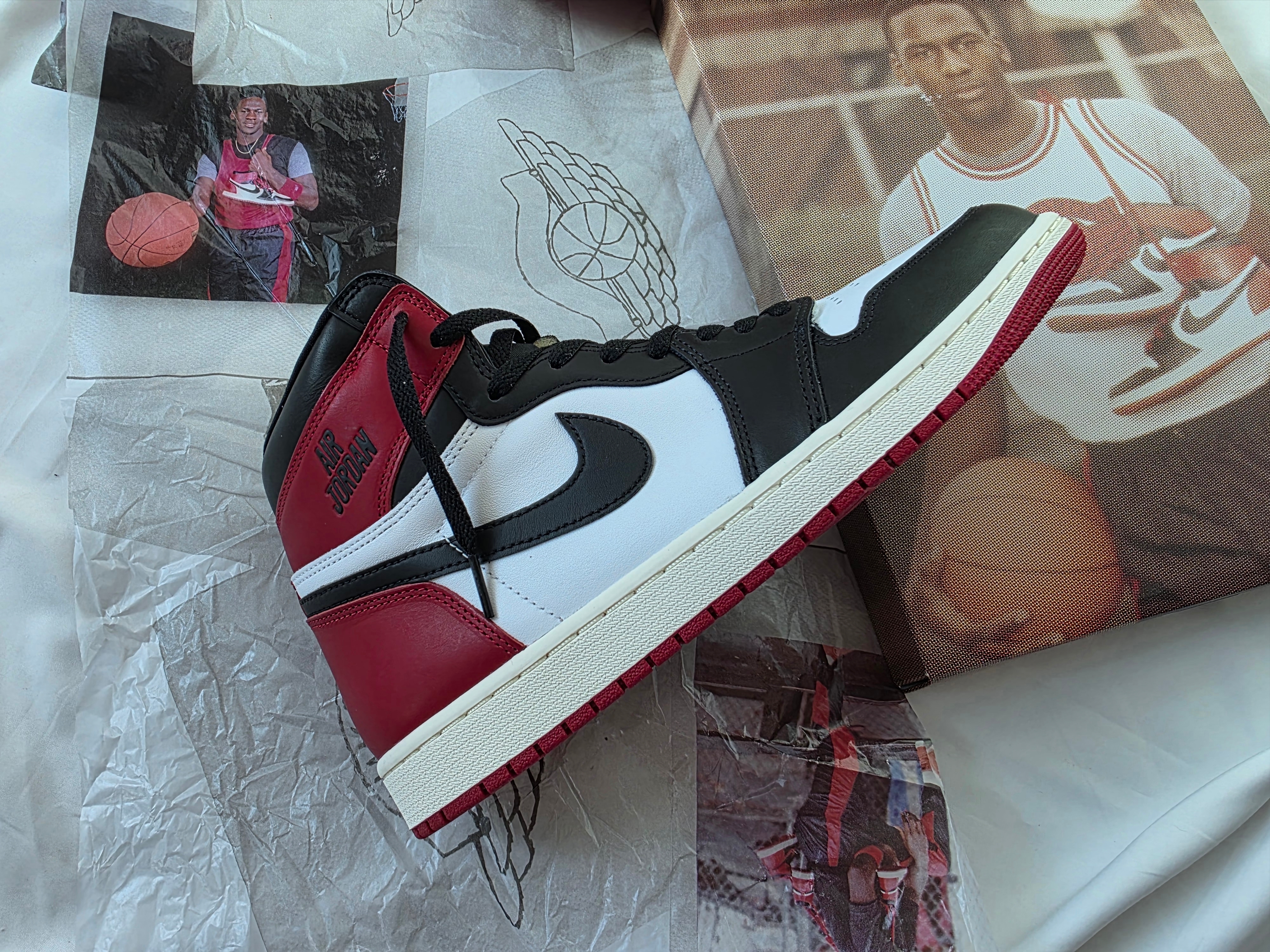 Jordan 1 Retro High OG Black Toe 착용 스타일 - 2