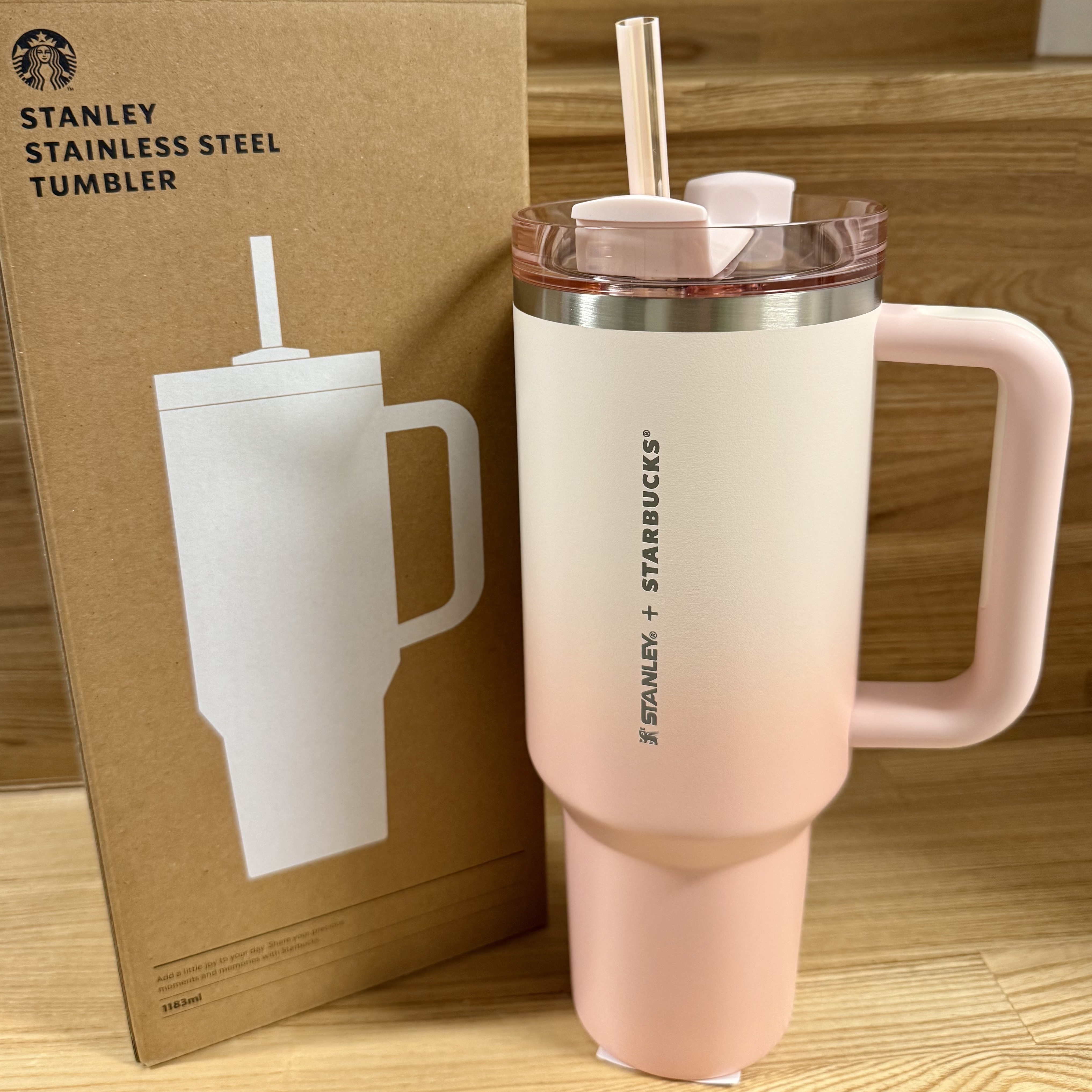 Starbucks 24 SS Stanley Pink Quencher Tumbler 1183ml 착용 스타일