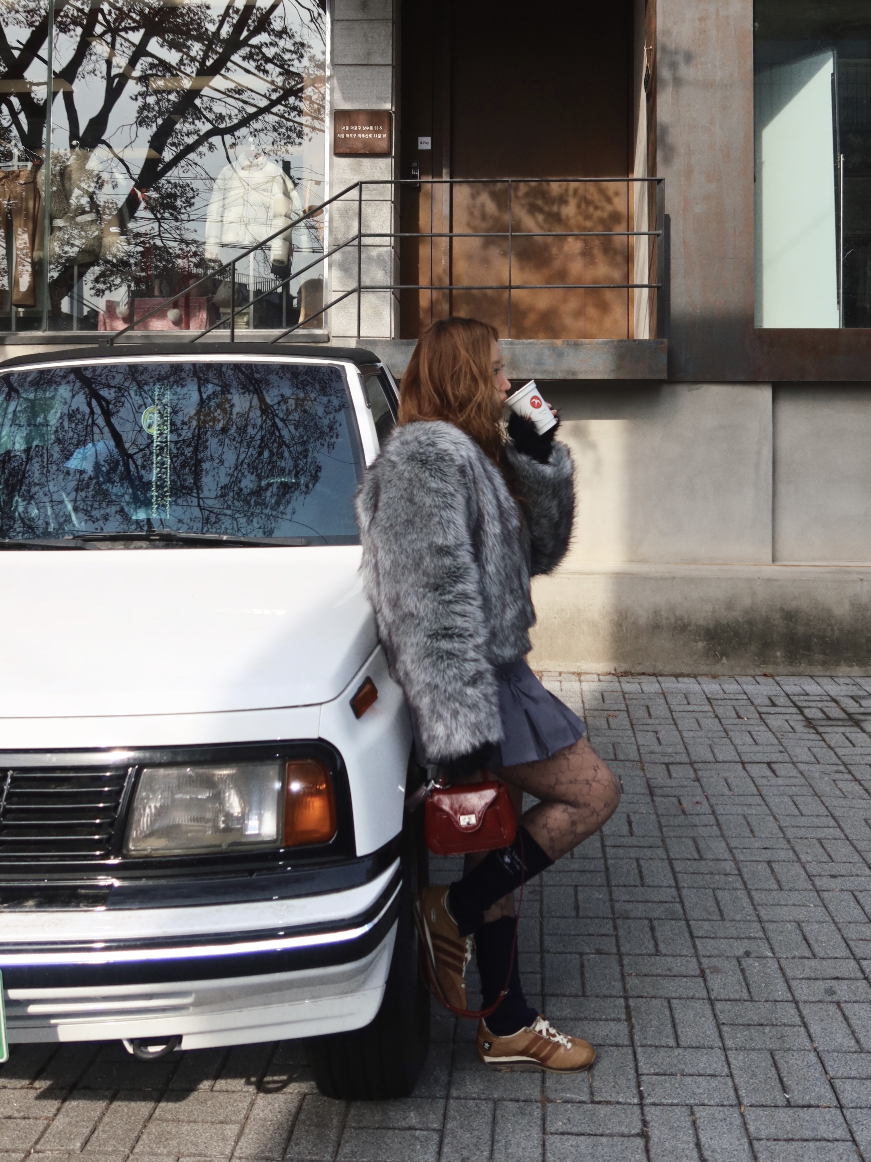 APOA Pao Mini Tote Bag Burgundy, Adidas x Song for the Mute Country OG Bronze Strata Wild Brown 착용 스타일 - 2