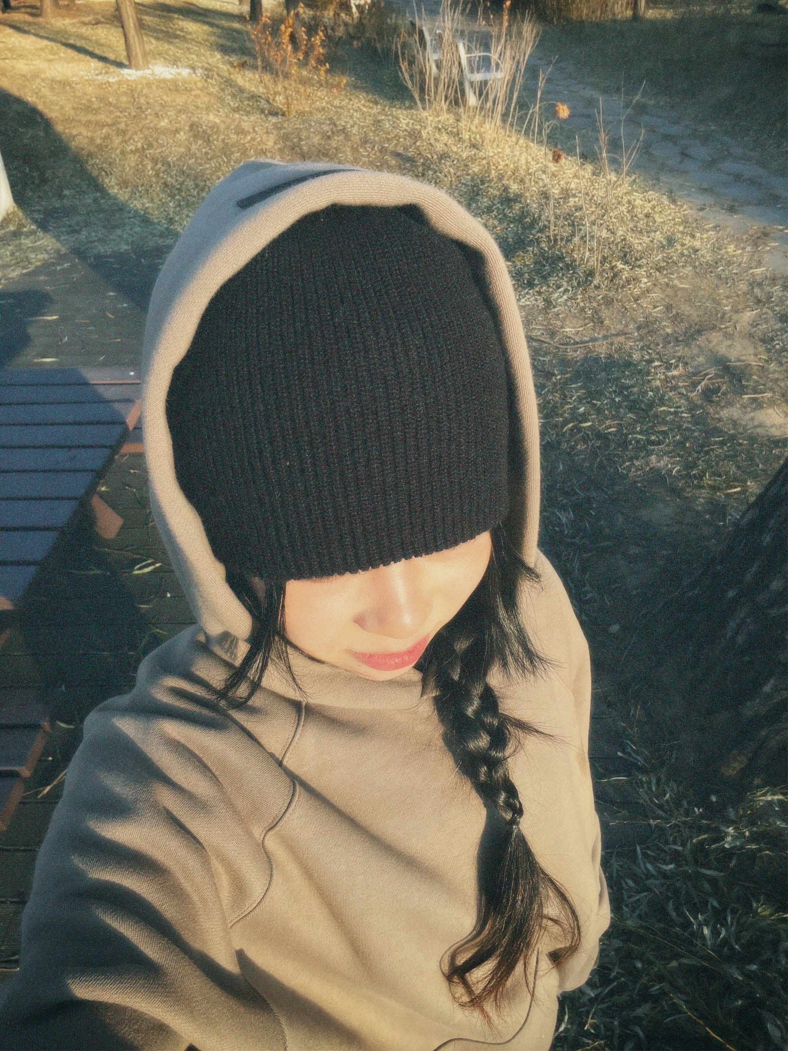 Essentials Fleece Hoodie Light Heather Grey - 24FW, Essentials Fleece Hoodie Heather Grey - 24FW 착용 스타일 - 2