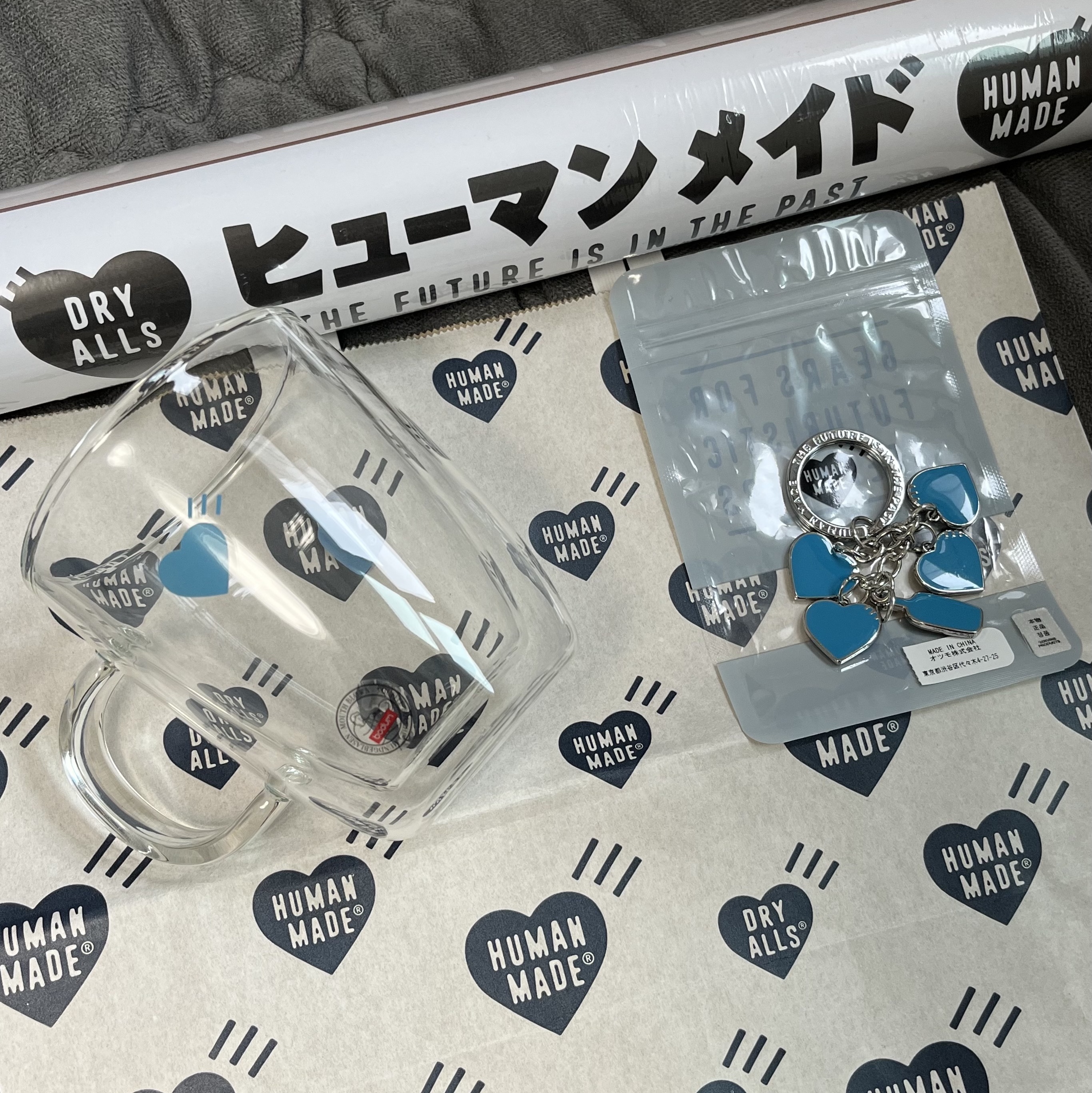 Human Made x Blue Bottle Coffee Double Wall Glass Mug Clear, Human Made x Blue Bottle Coffee Key Charm Blue 착용 스타일