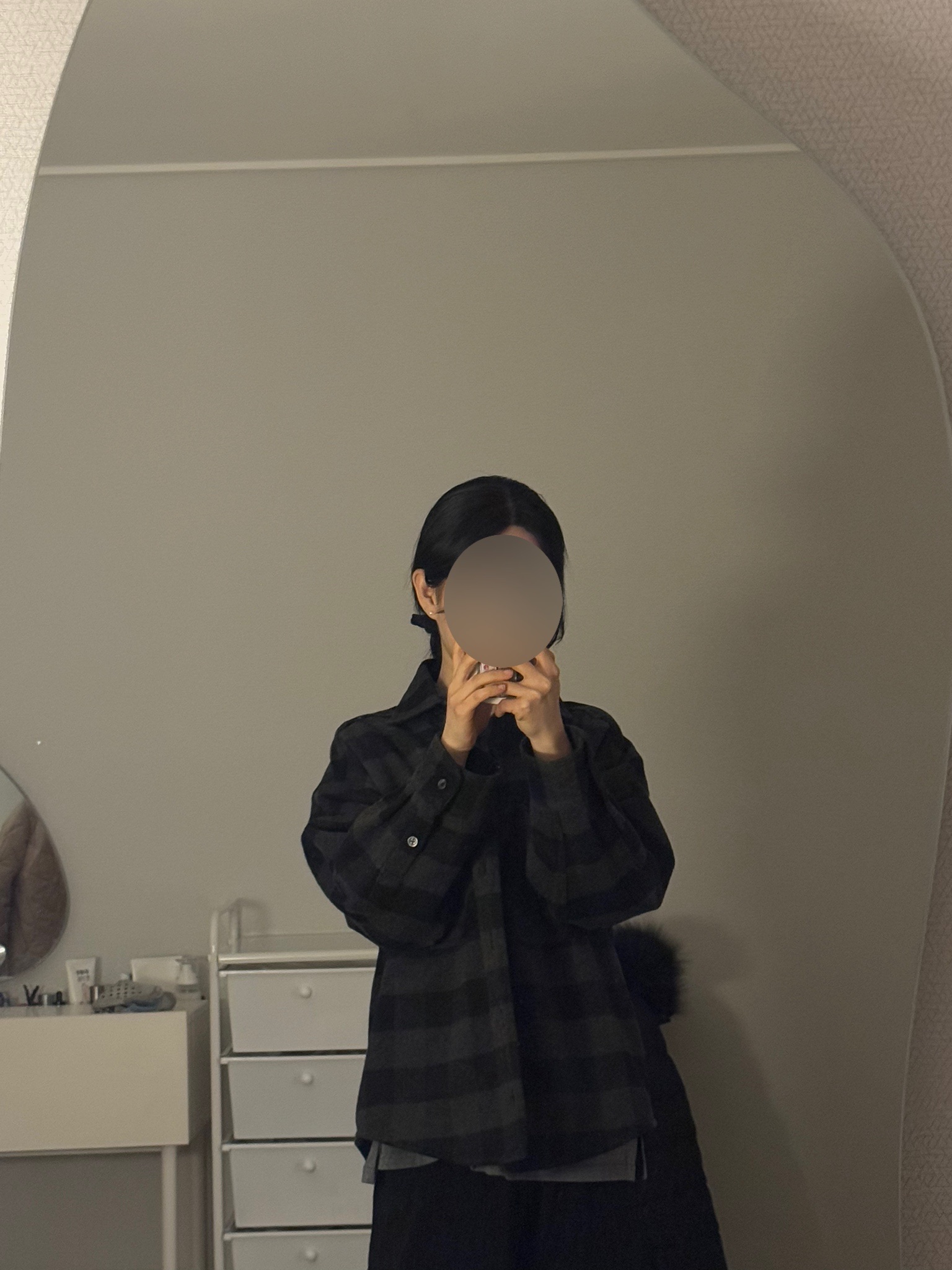 IAB Studio Gingham Check Shirt Black White 착용 스타일 - 2