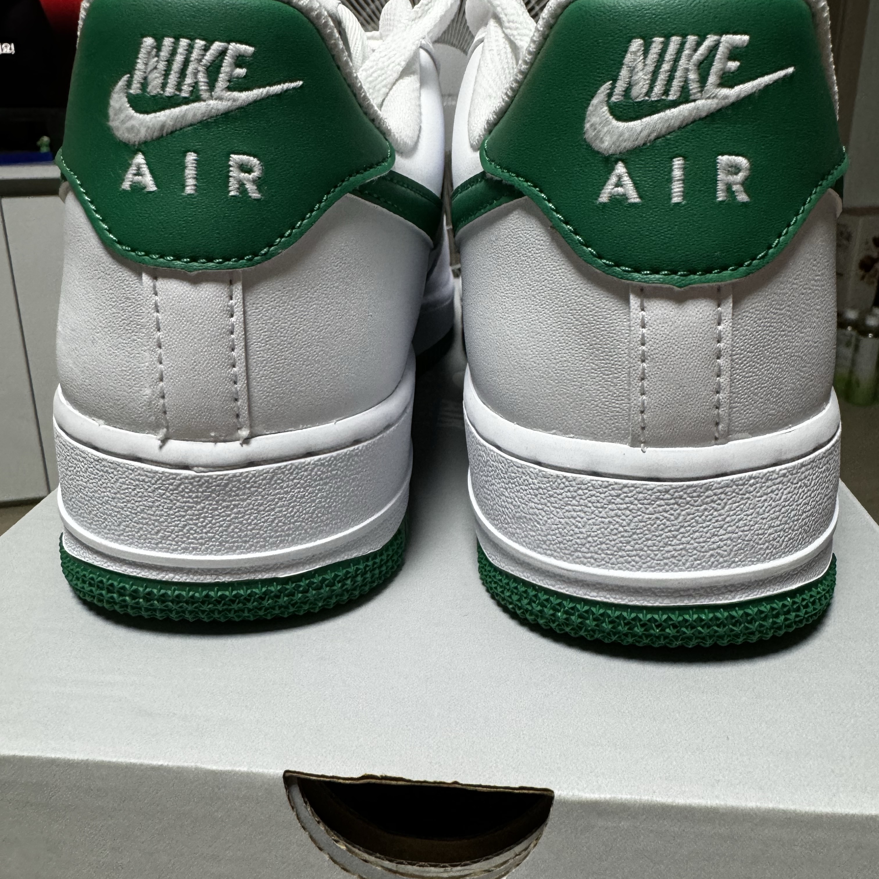 Nike Air Force 1 '07 White Malachite 착용 스타일 - 5