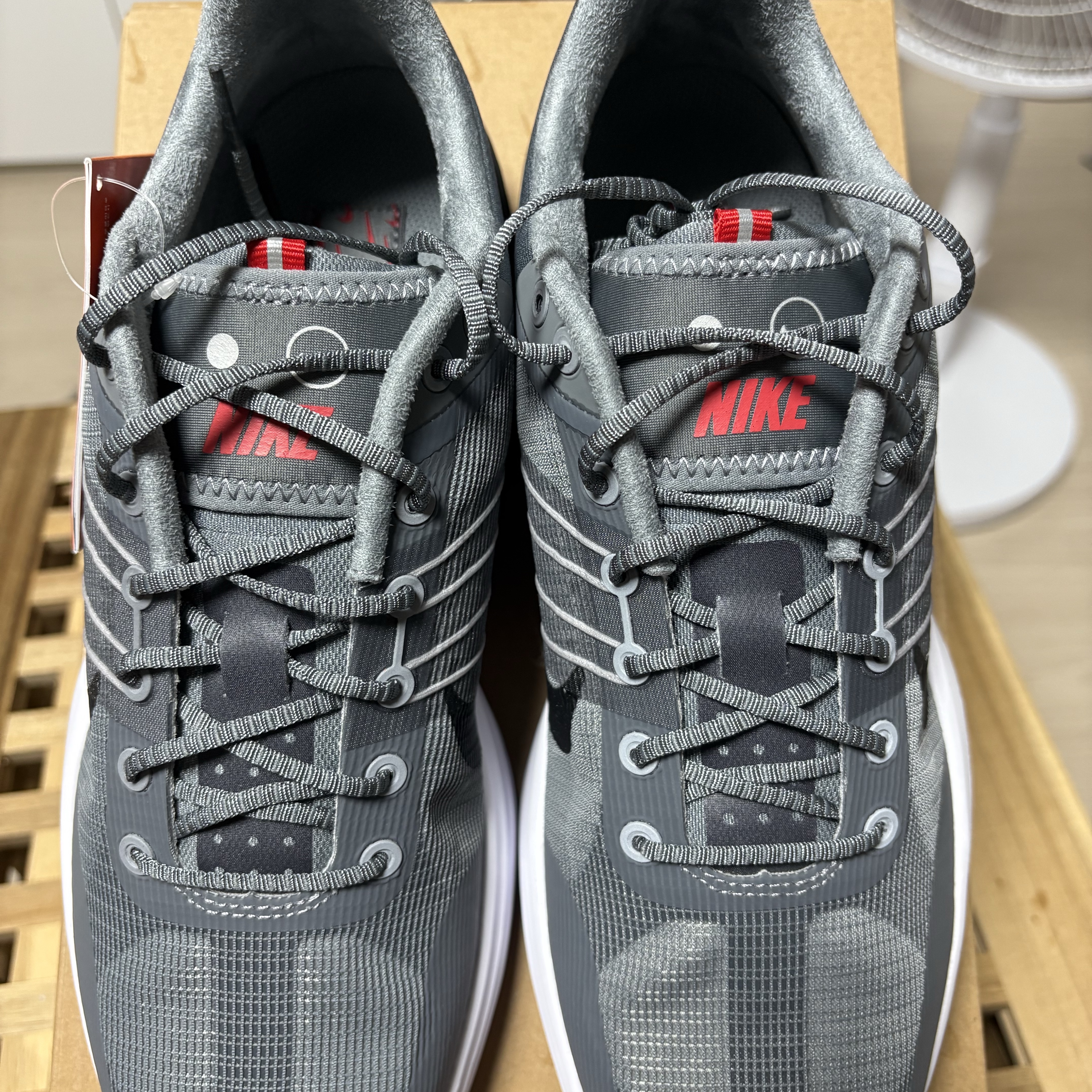 Nike Lunar Roam Cool Grey Wolf Grey 착용 스타일 - 4
