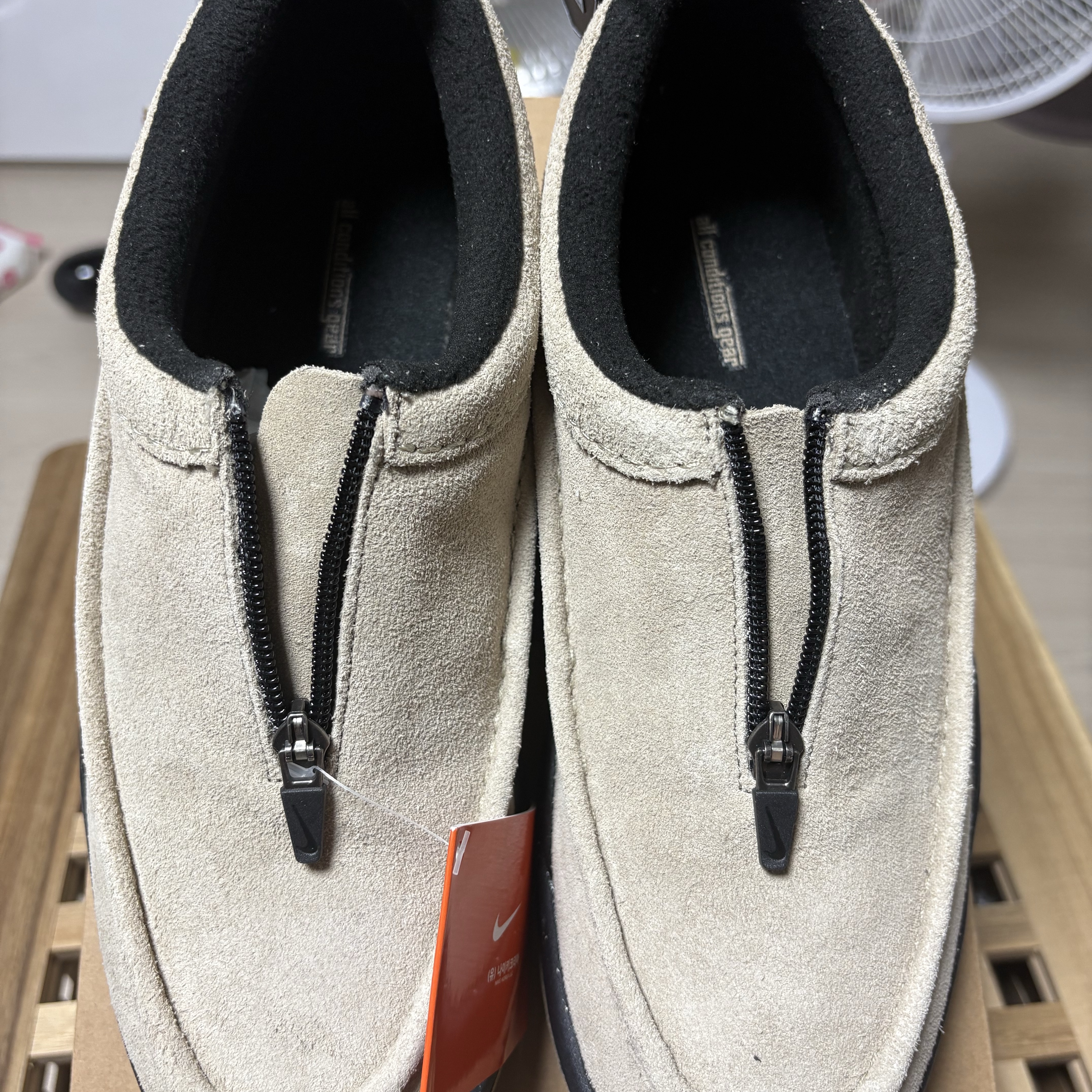 Nike ACG Izy Khaki and Black 착용 스타일 - 4