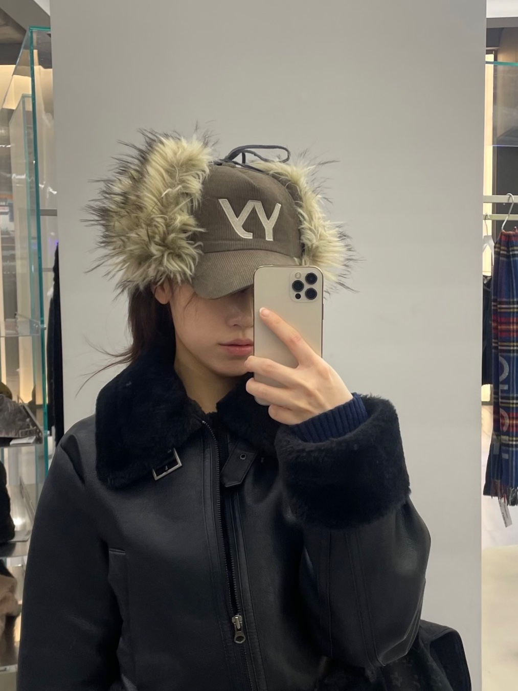 Open Yy Faux Fur Corduroy Earflap Cap Khaki, (W) Bohemian Seoul High Neck Short Mustang Black 착용 스타일