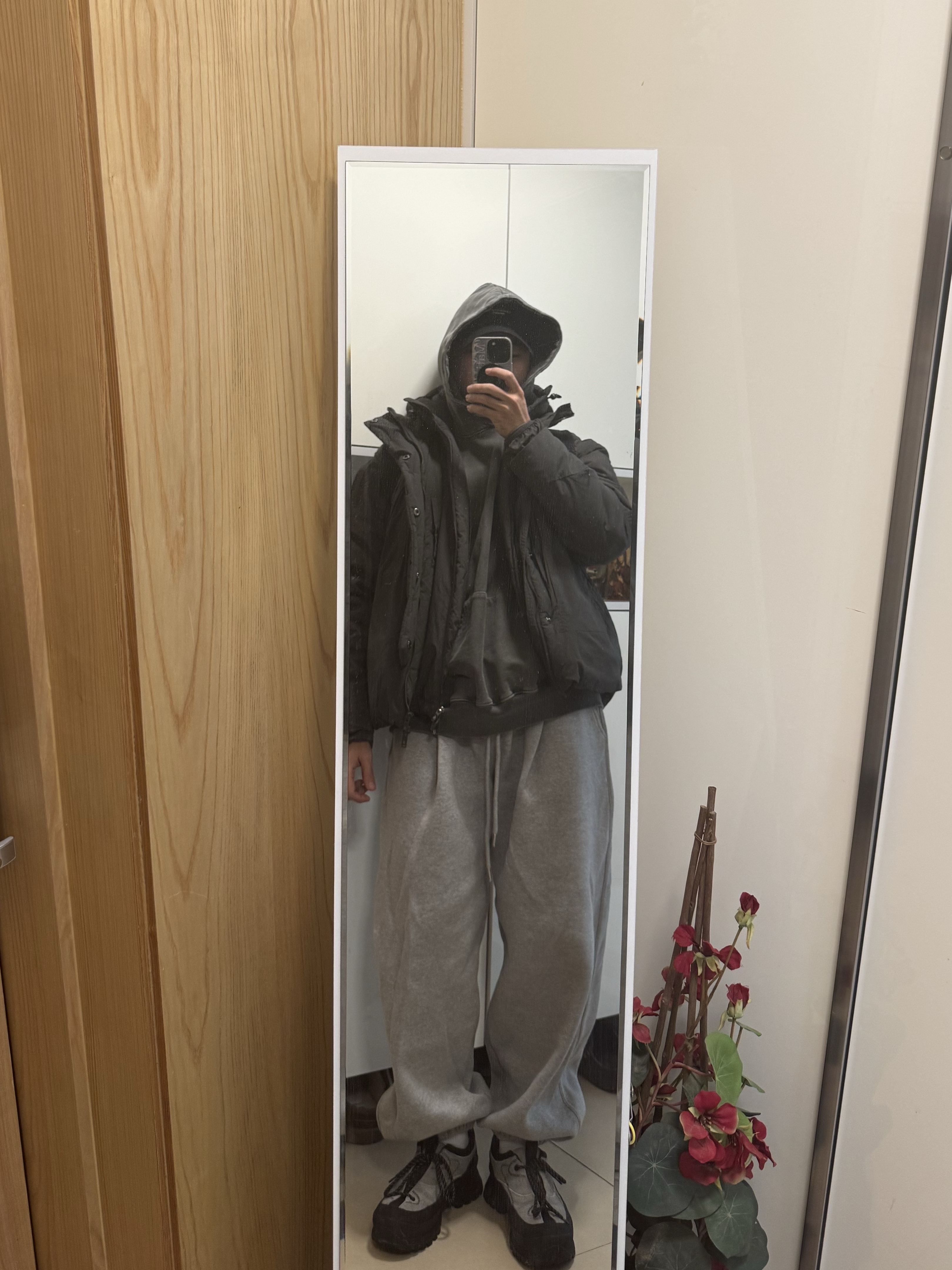 Undermycar Mu.03 Anti Fxxking Logo Play Oversized Sweat Jogger Melange Gray, Undermycar Mu.17 Anti Fxxking Logo Play Basic Ball Cap Black / White 착용 스타일