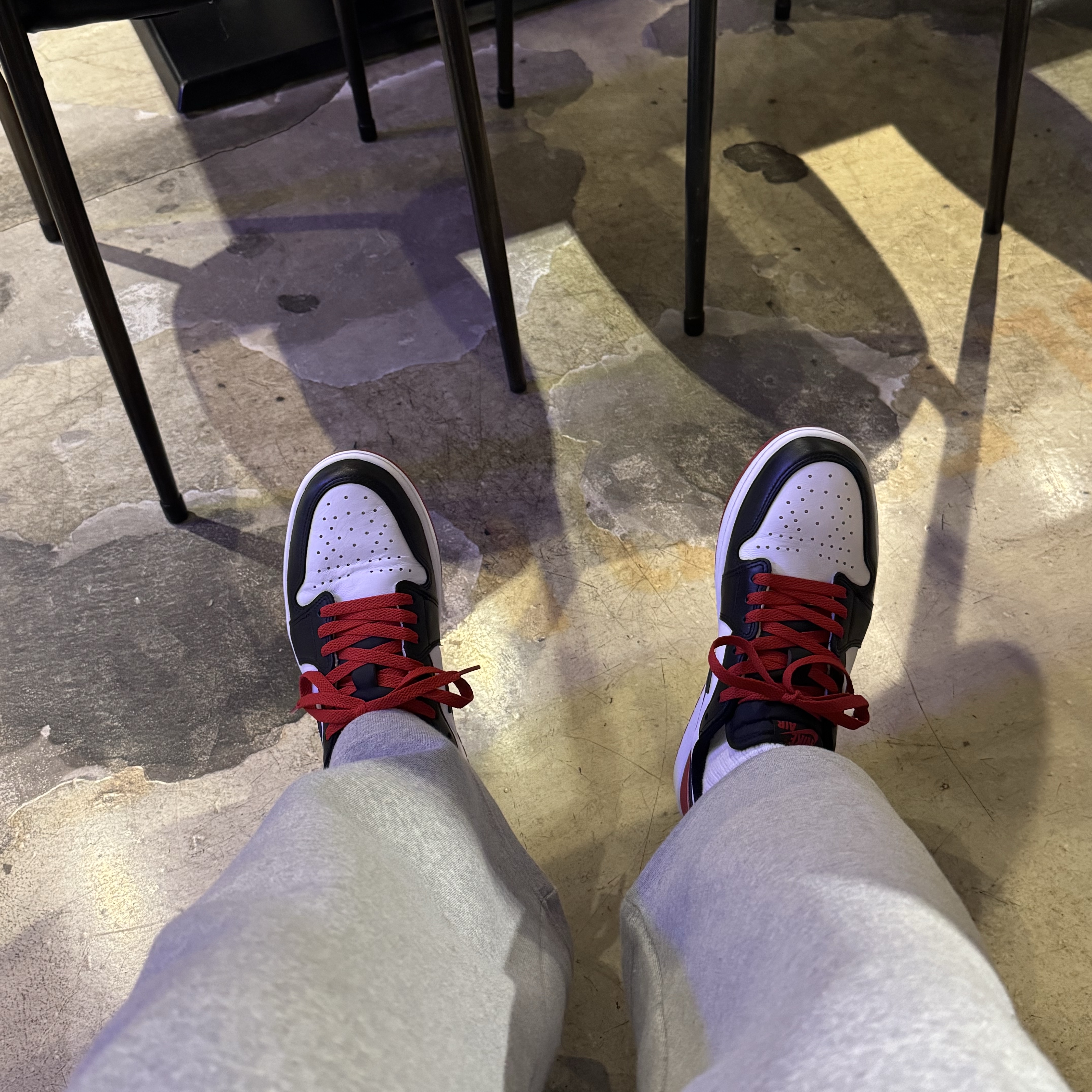 Jordan 1 Retro Low OG Black Toe 착용 스타일