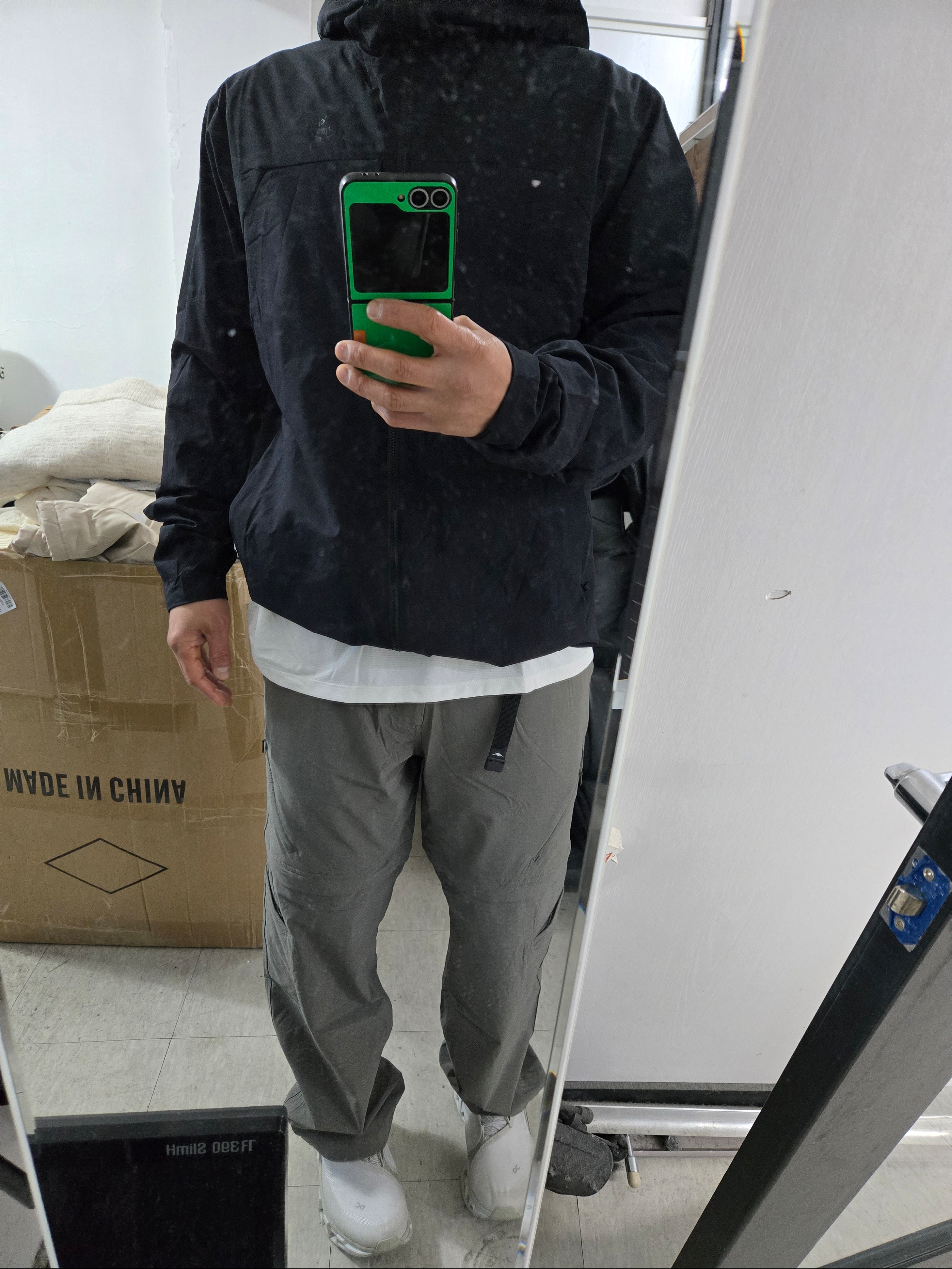 On Running x Post Archive Faction (Paf) Cloudmonster 2 Moondust Chalk 착용 스타일