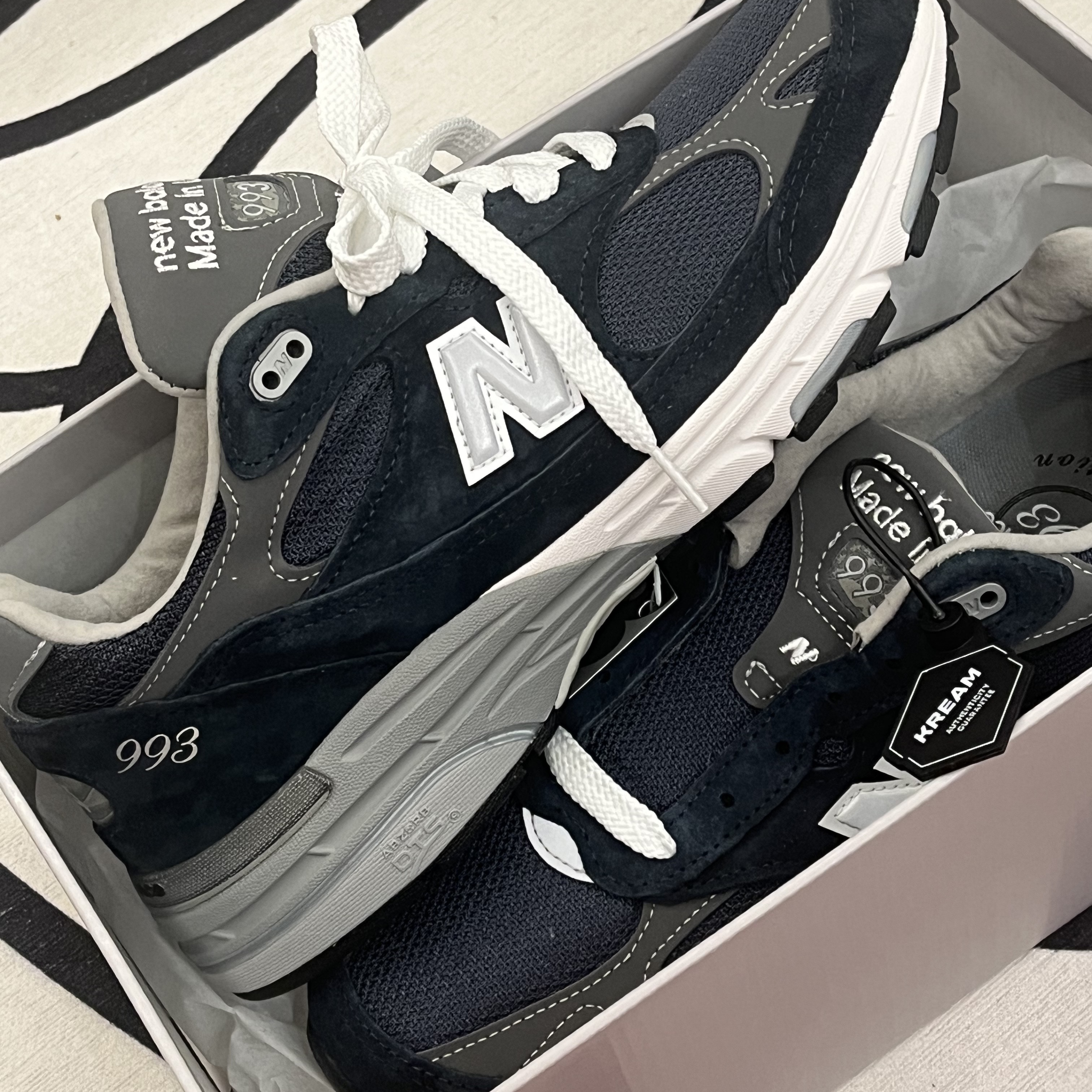New Balance 993 Made in USA Navy - D Standard 착용 스타일