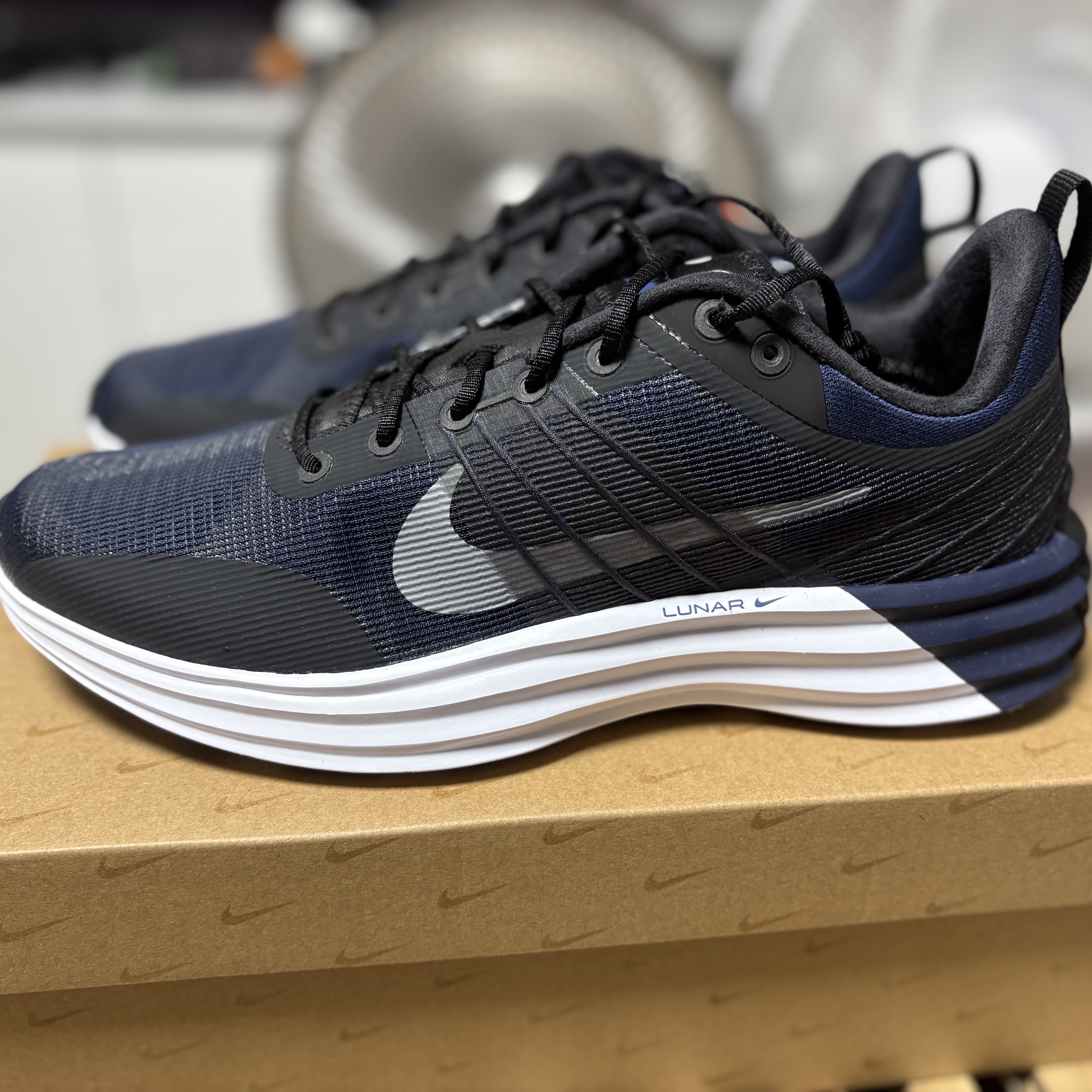 Nike Lunar Roam Black Midnight Navy 착용 스타일 - 1