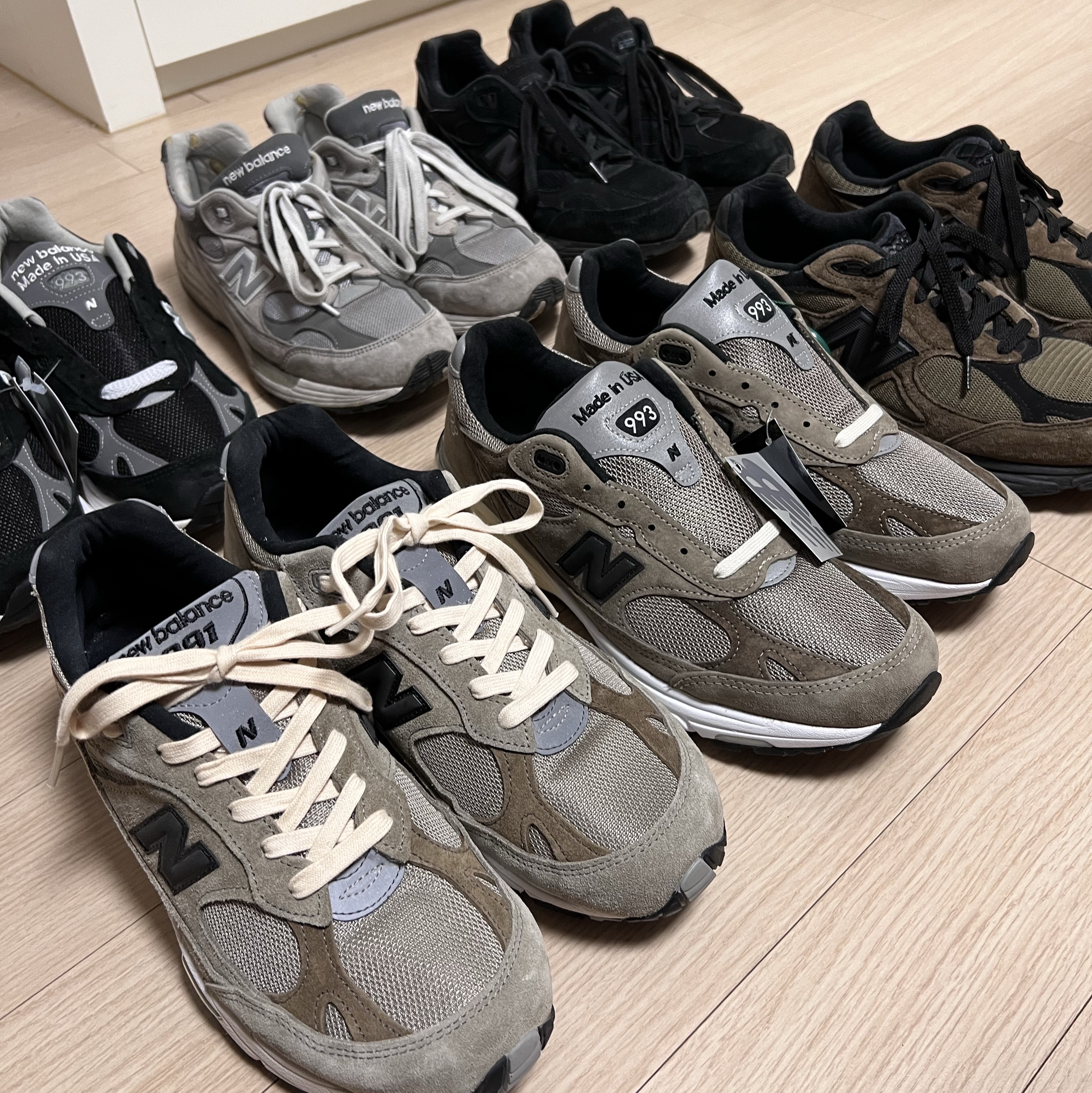 New Balance x JJJJound 990v3 Brown Black, New Balance x JJJJound 993 Made in USA Mushroom White 착용 스타일