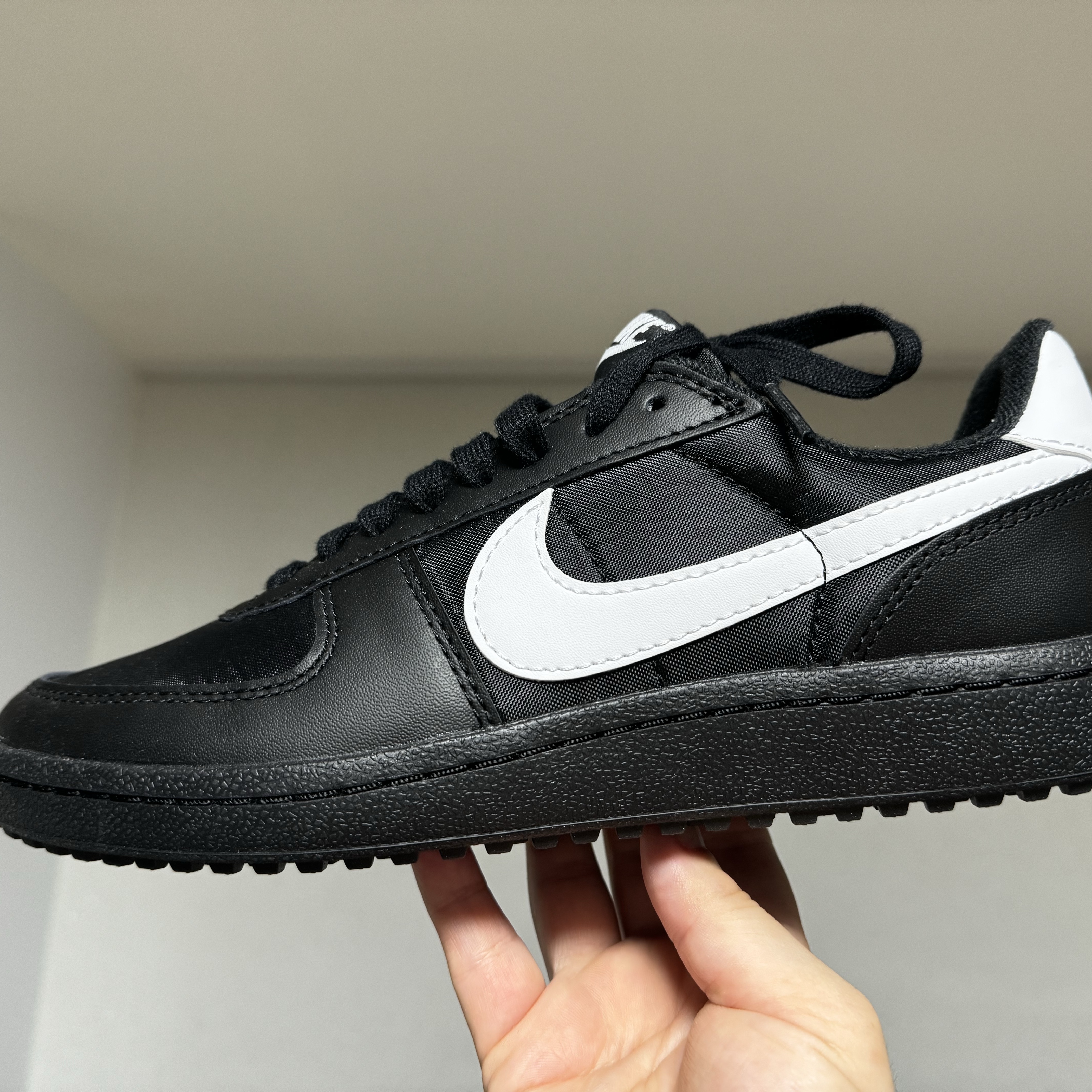 Nike Field General 82 Black White 착용 스타일 - 5