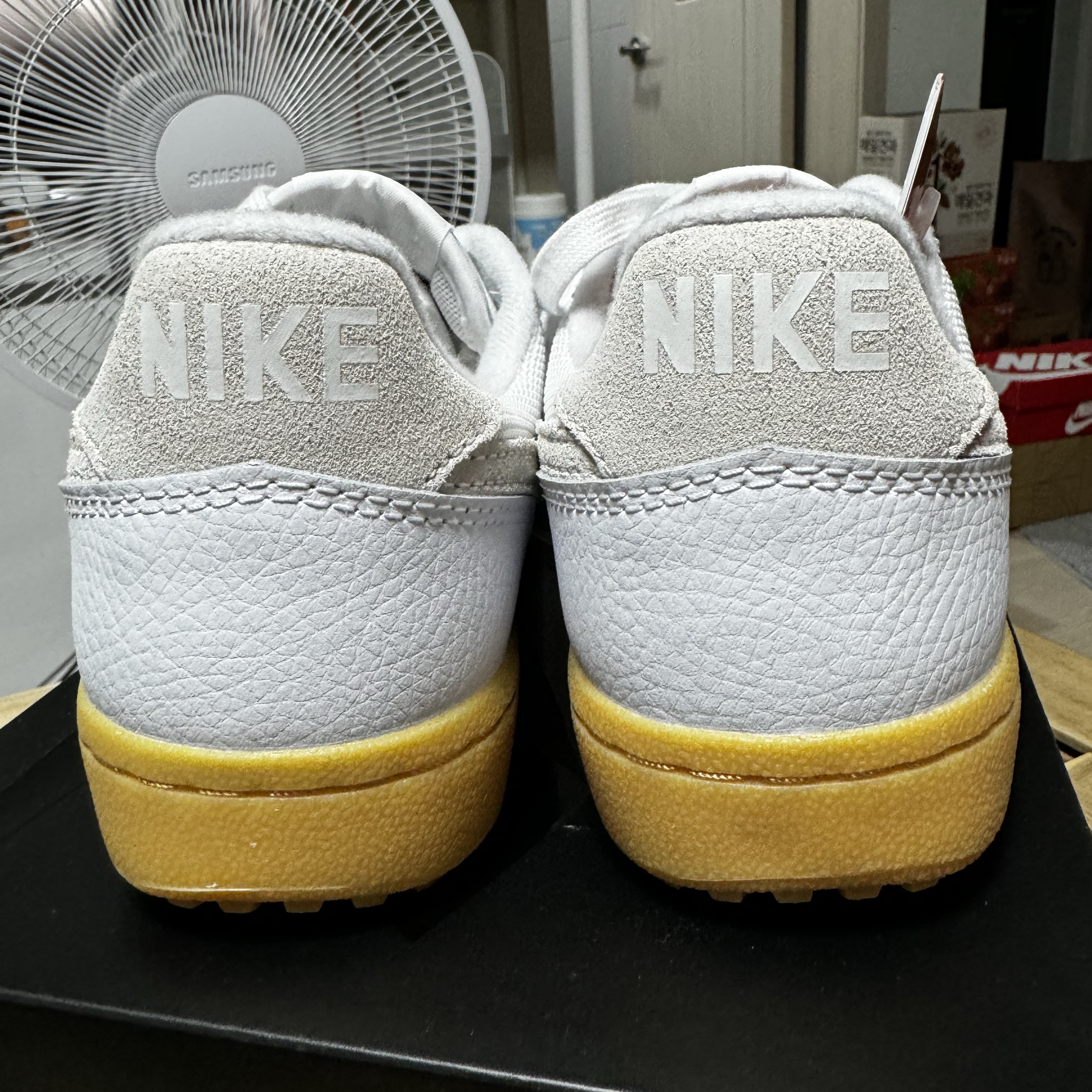 Nike Field General 82 White and Light Bone 착용 스타일 - 4