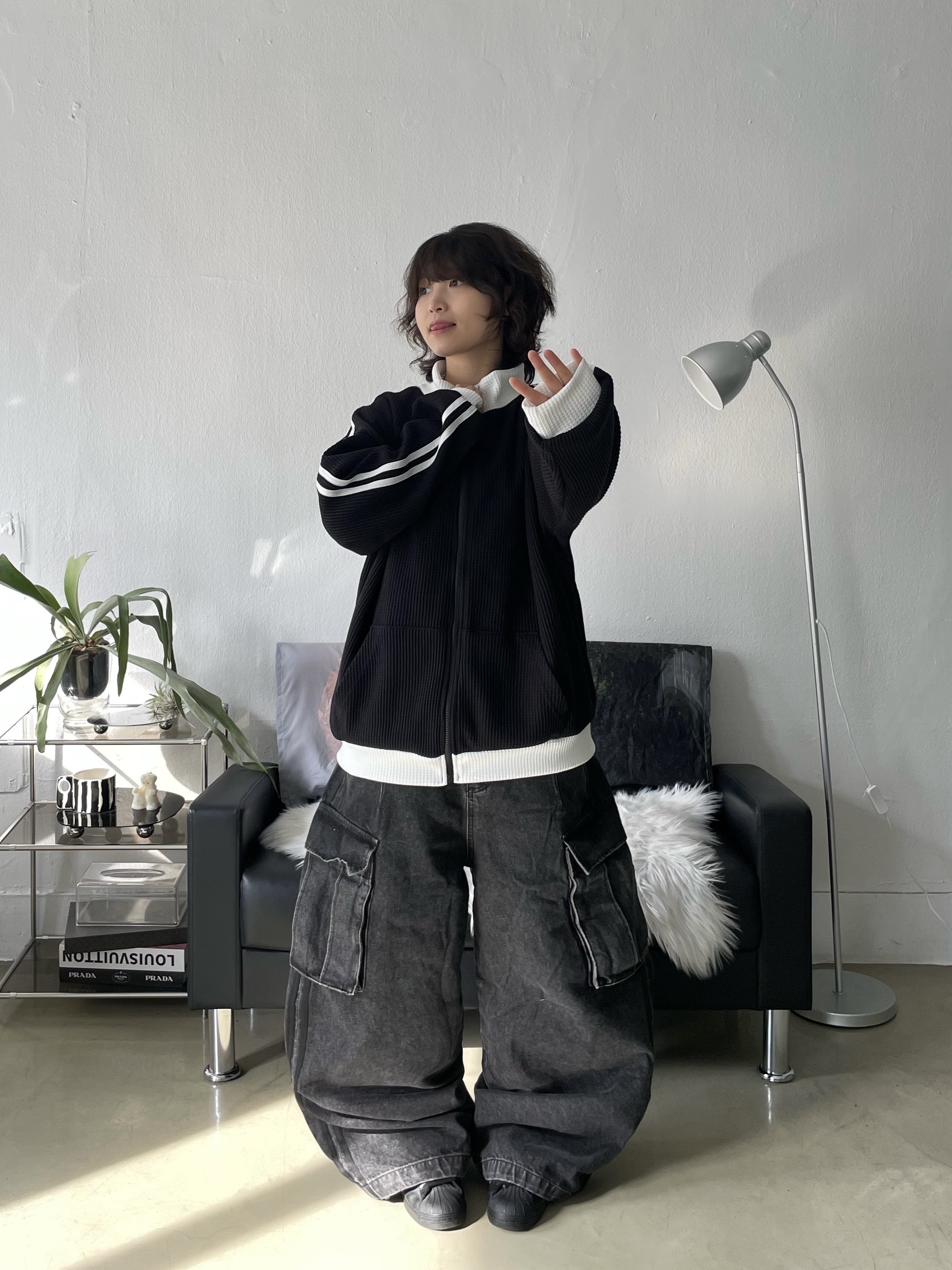 Adidas Superstar Core Black White, Supreme Pigment Canvas S Logo 6-Panel Black - 23SS 착용 스타일 - 4