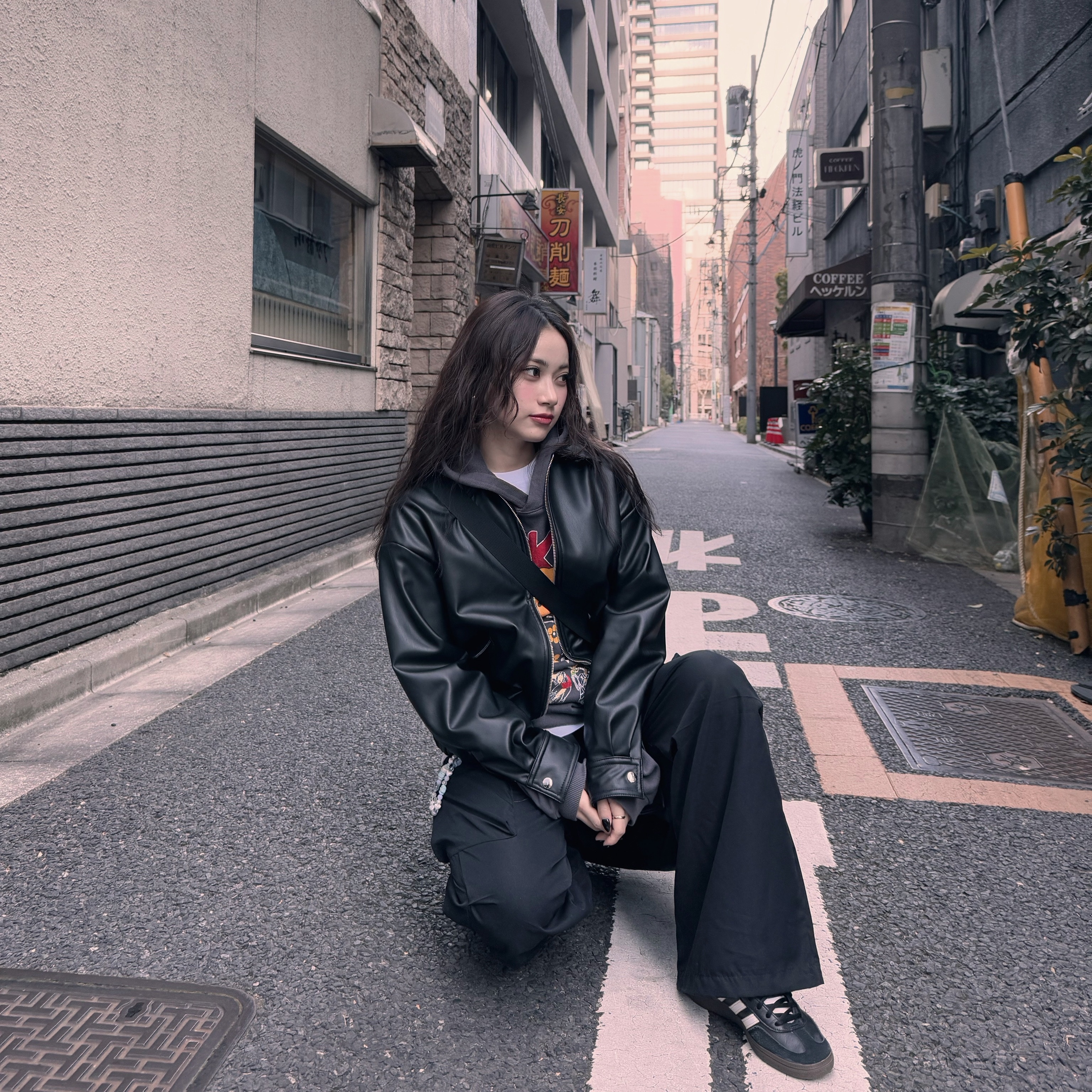 Kapital Fleece Hooded Sweatshirt Buster Peckish Rainbow Y Pt Ink Black 착용 스타일